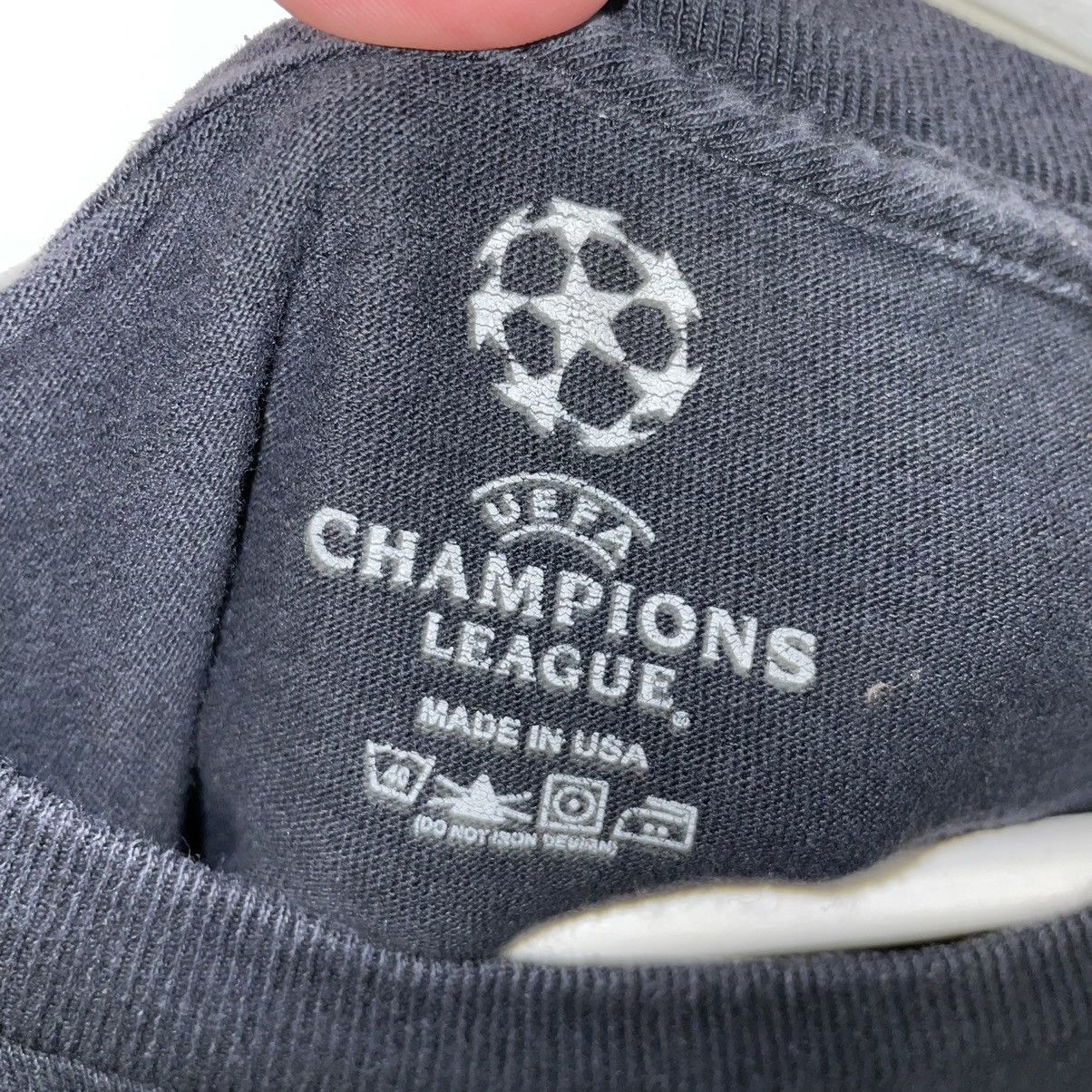 UEFA Bayern München Wembley 2013 Champions Size US XL / EU 56 / 4 - 3 Thumbnail