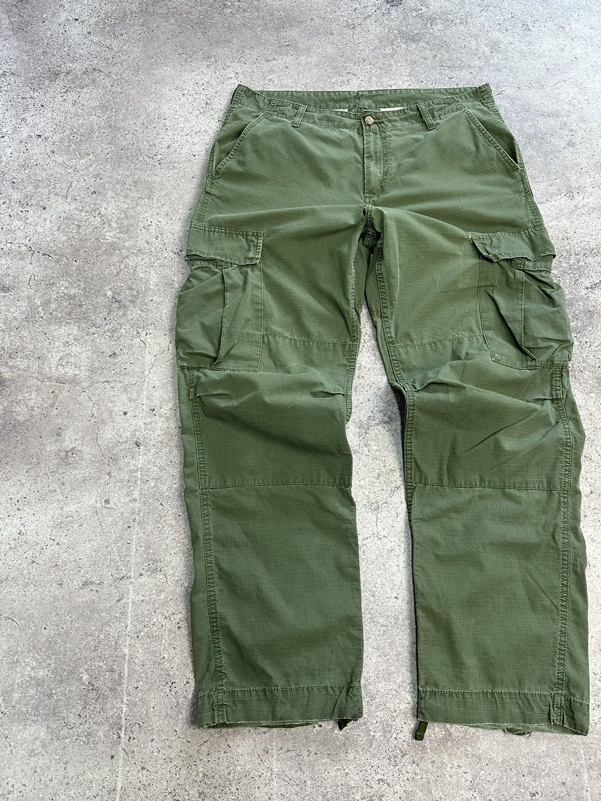 Carhartt × Vintage Vintage Carhartt Cargo Distressed Pants Faded Khaki Y2K Size US 34 / EU 50 - 4 Thumbnail