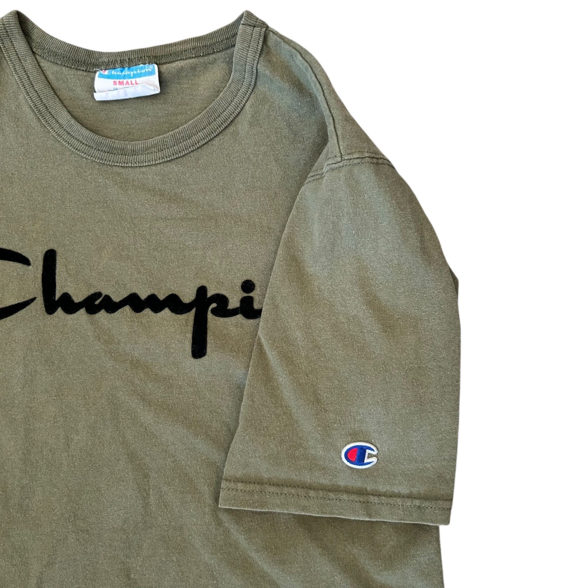 Champion Vintage Champion Olive Green Flocked Velvet Spellout Tee S Size US S / EU 44-46 / 1 - 5 Thumbnail