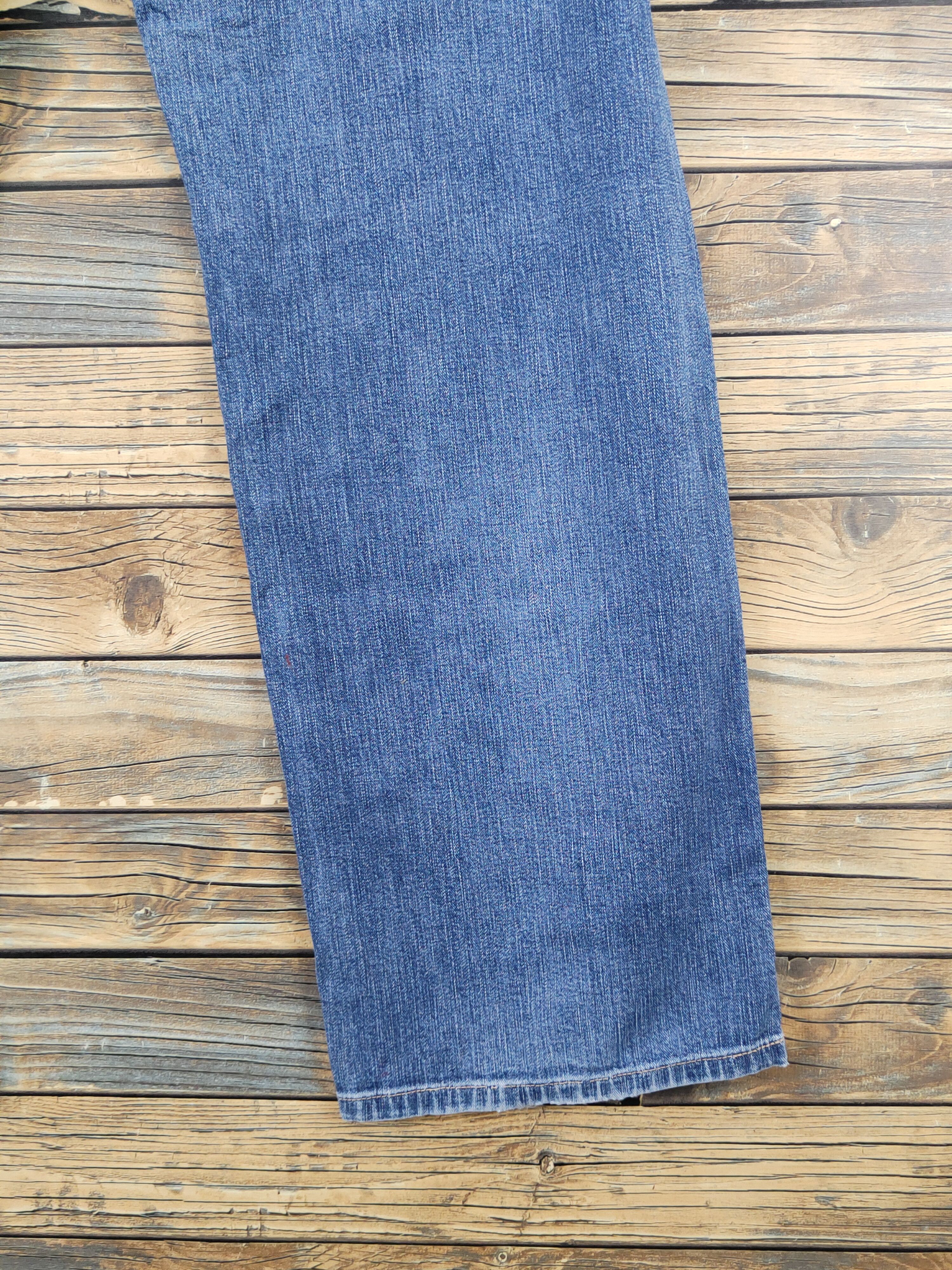 Burberry Burberry Blue Distressed Ripped denim Jeans #W1597 Size US 33 - 11 Thumbnail