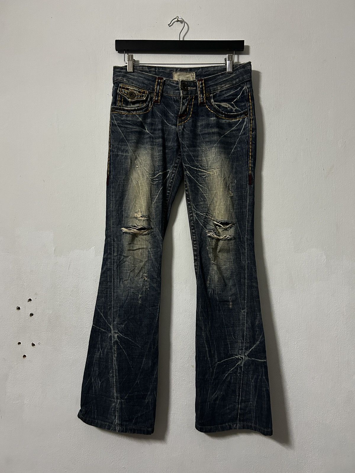 Lolita distressed flare jeans grunge style