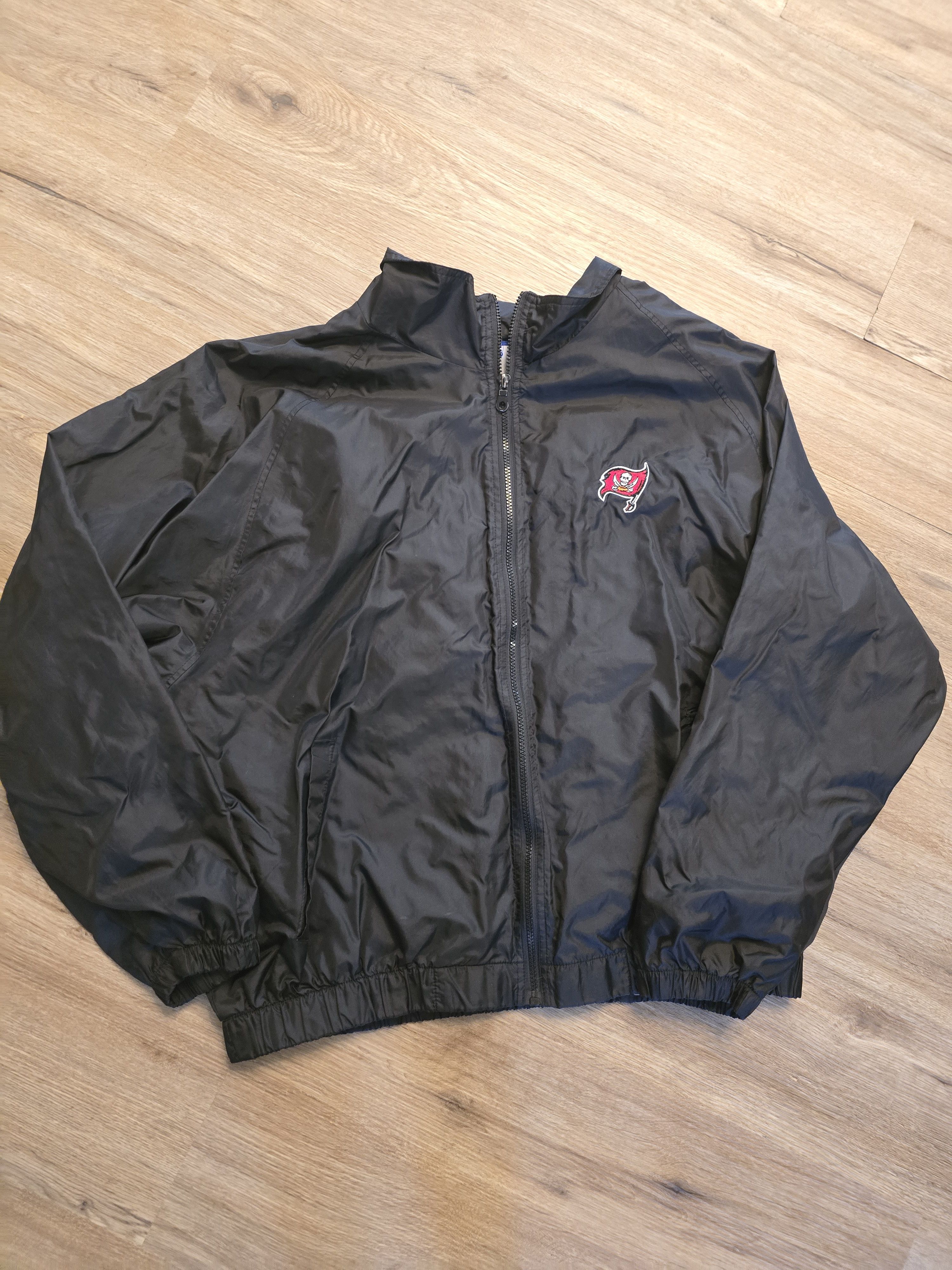 Vintage Vintage Tampa Bay Buccaneers Windbreaker Zippered Jacket XL Size US XL / EU 56 / 4 - 2 Thumbnail