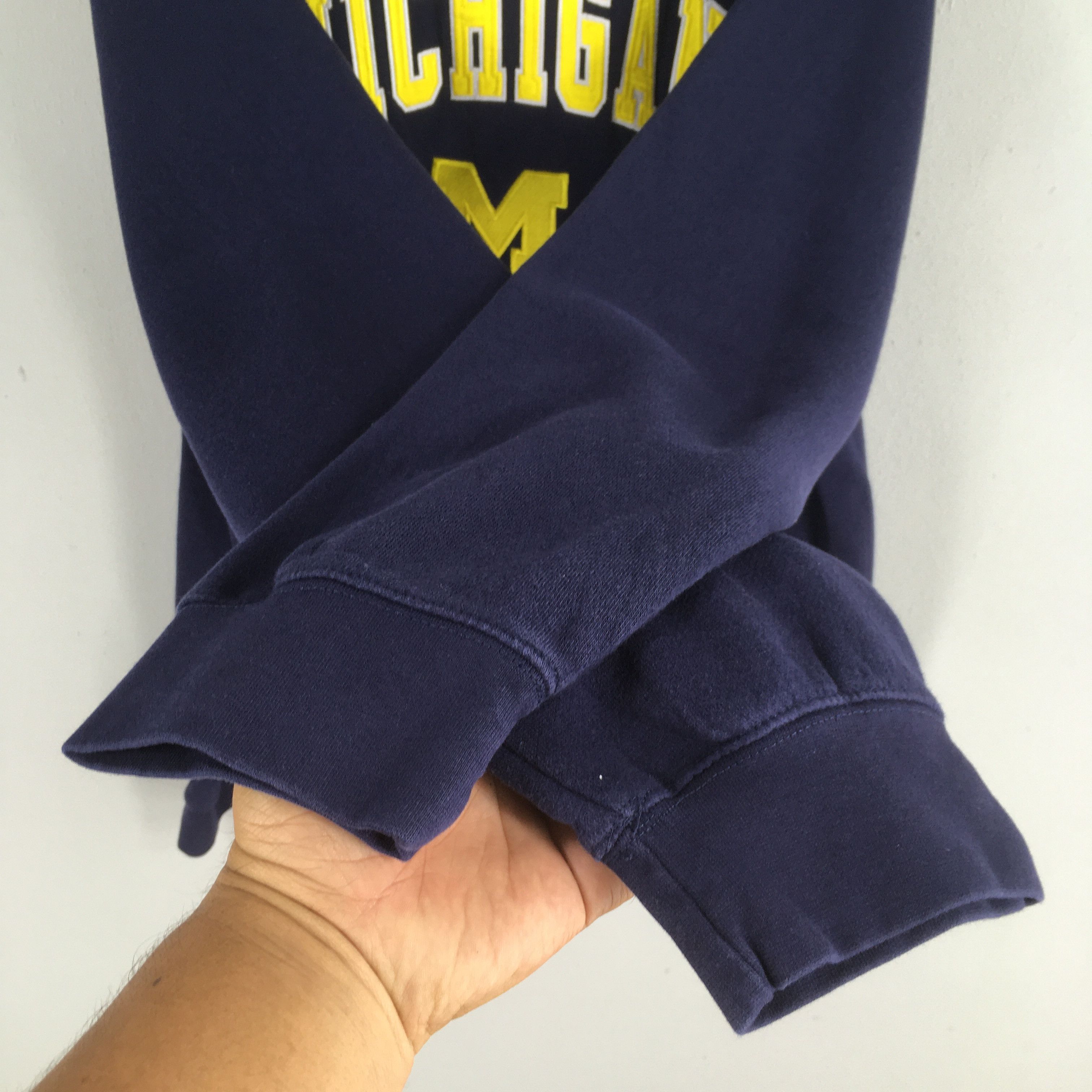 NCAA Vintage Michigan Wolverines NCAA Sweatshirt 2XLarge Size US XXL / EU 58 / 5 - 4 Thumbnail