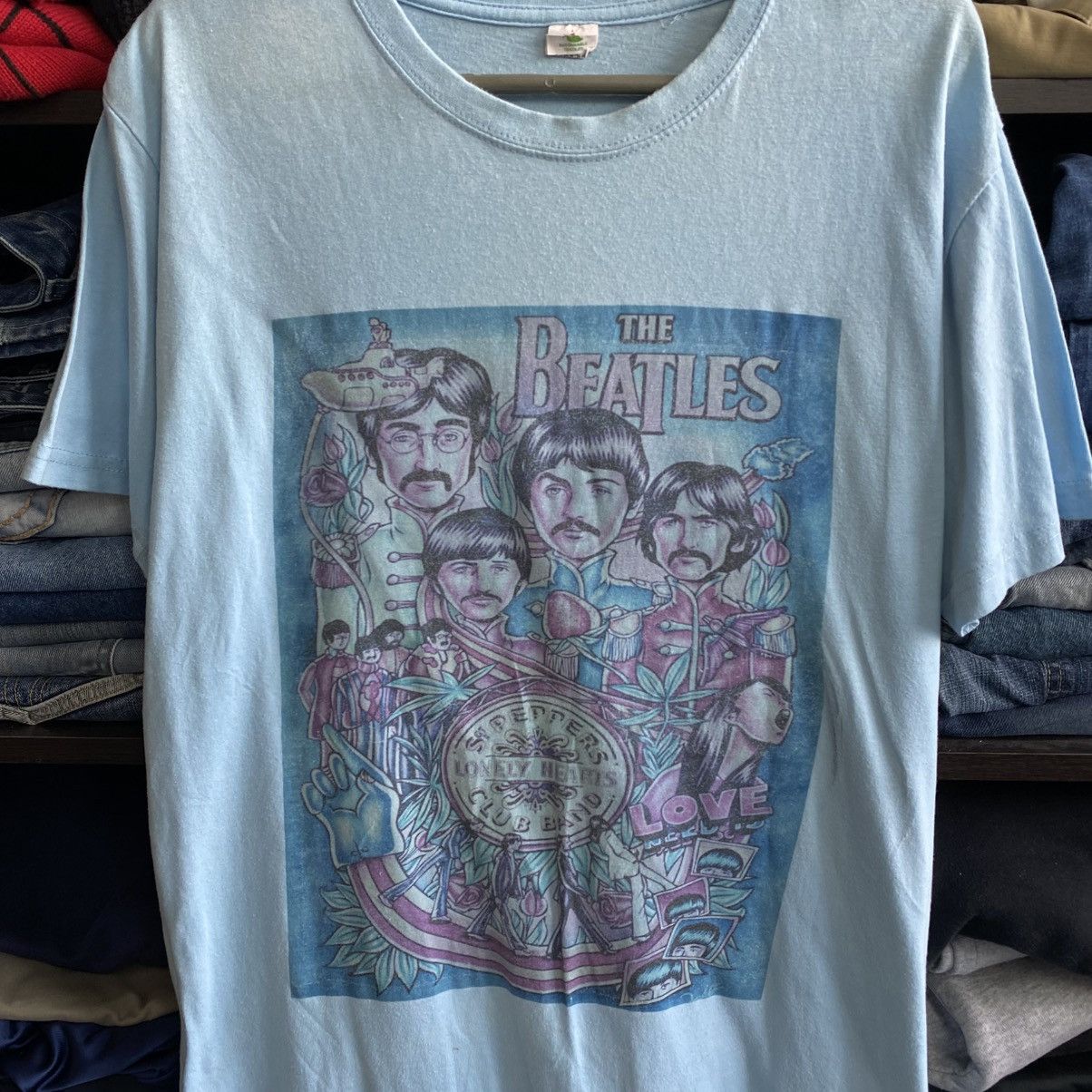Band Tees Vintage The Beatles Big Graphic Logo 2000’s rock band tee Size US XL / EU 56 / 4 - 2 Thumbnail