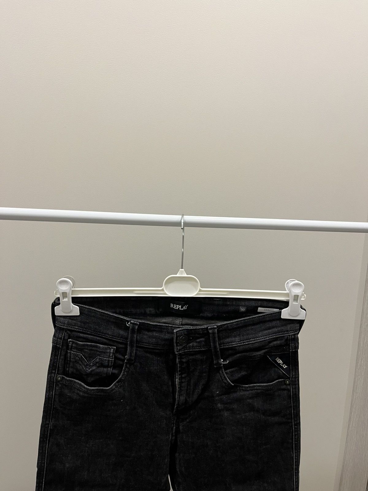 Replay Replay Anbass Coated Black Men Jeans size 30/30 Size US 30 / EU 46 - 2 Thumbnail