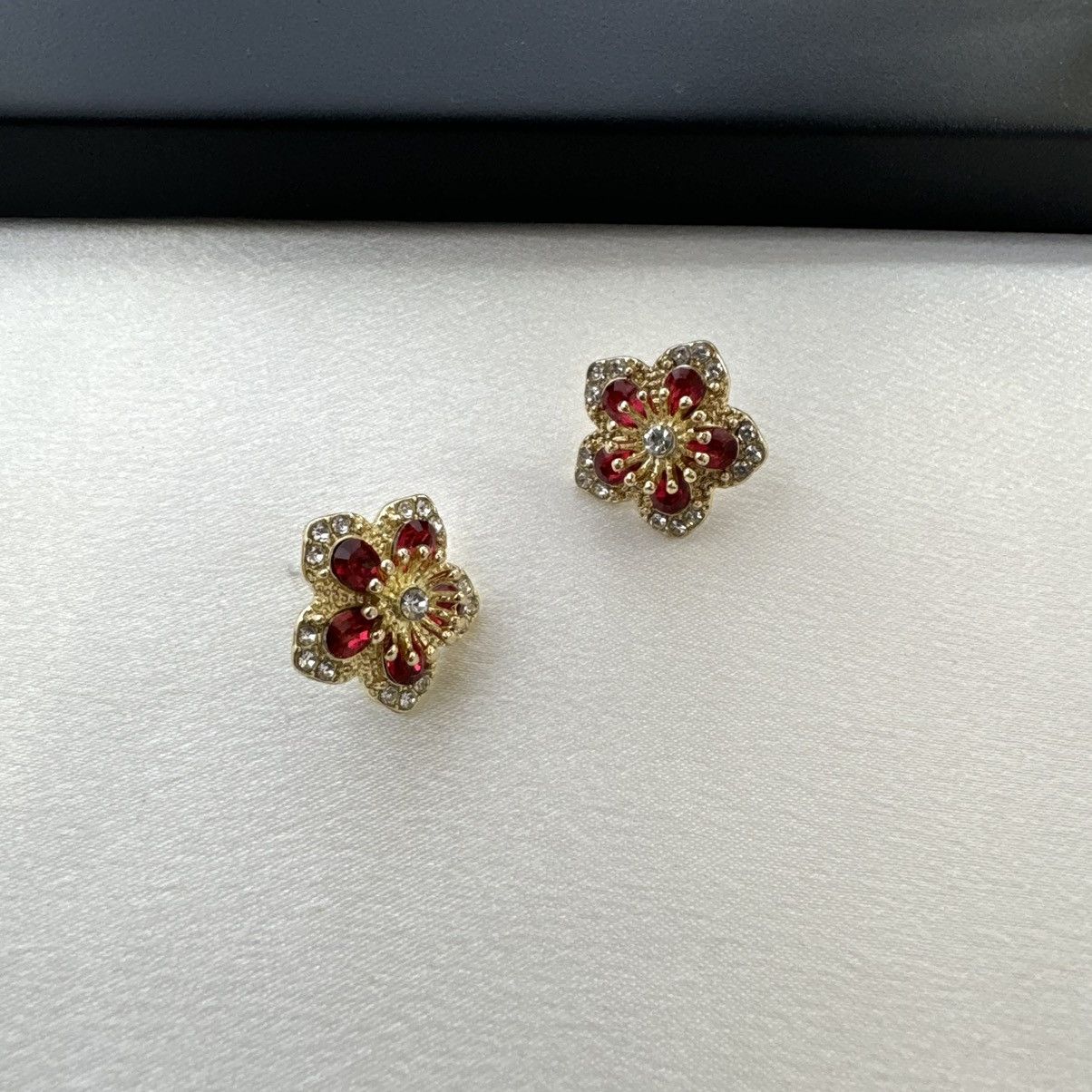 Designer CZ Flower Stud Earrings for Women Size ONE SIZE - 3 Thumbnail