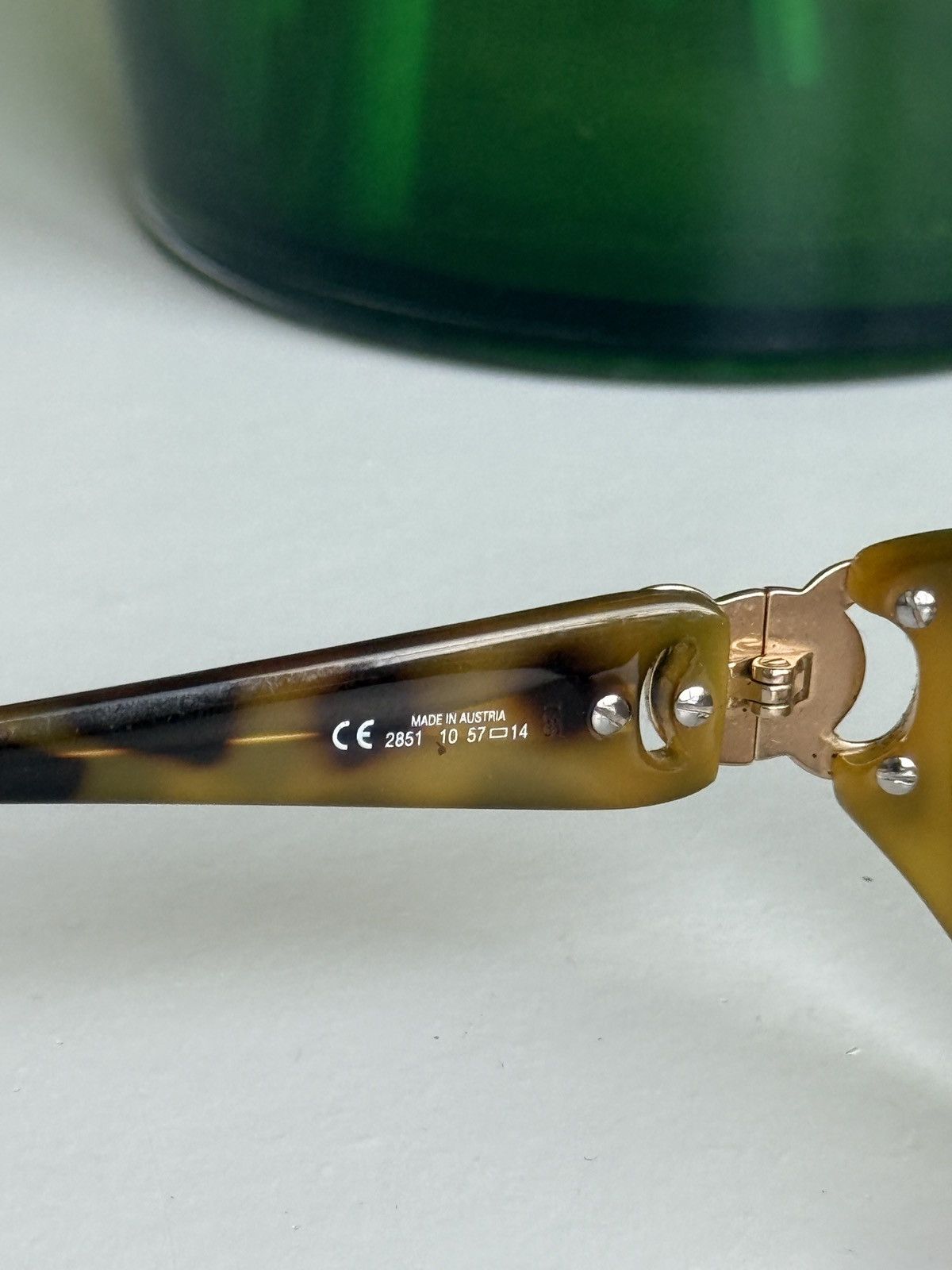 Dior Vintage 90s Christian Dior oval sunglasses old money luxury Size ONE SIZE - 7 Thumbnail