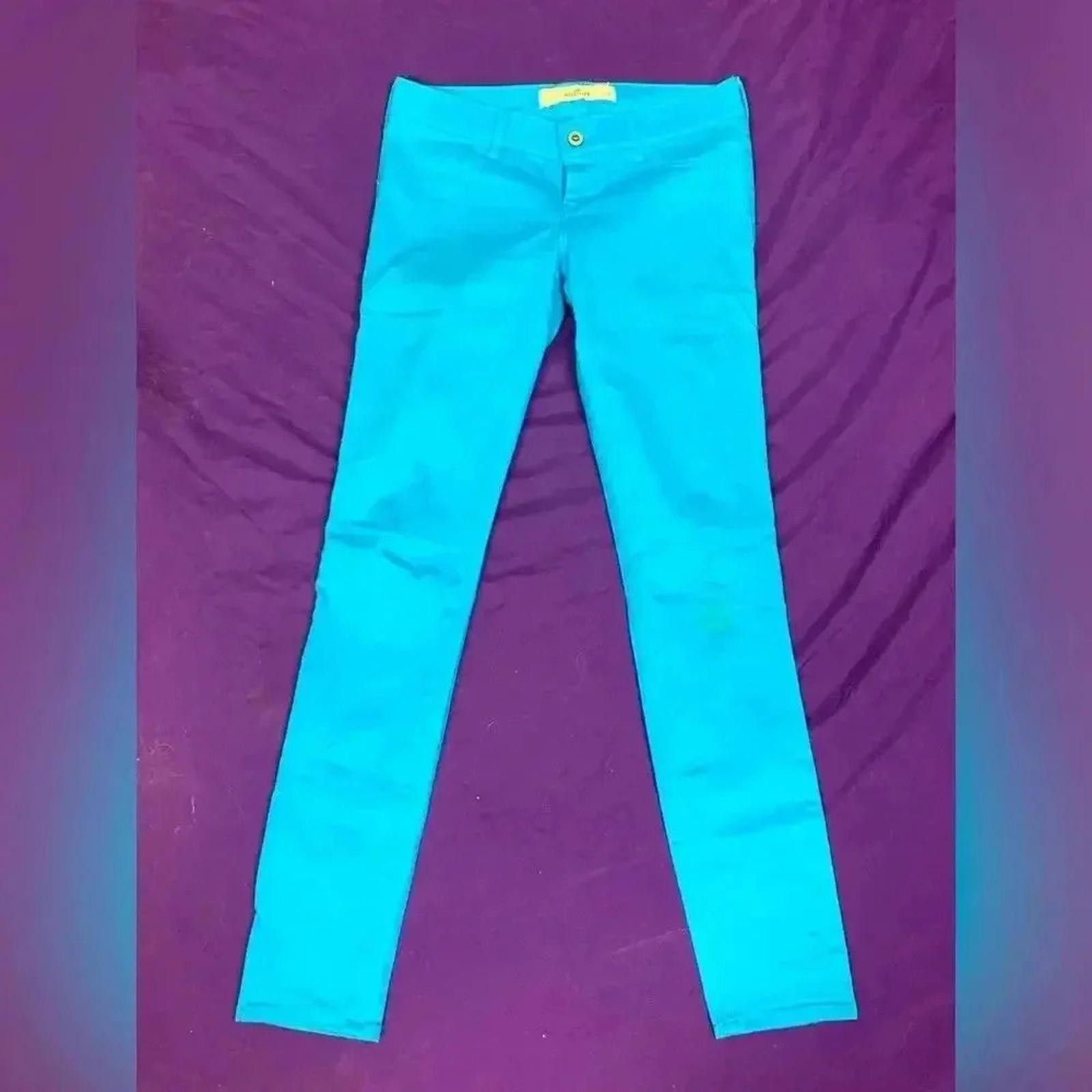 Designer Hollister Aqua Blue Skinny Jeans - Size 3/26 Size 30" / US 8 / IT 44 - 1 Thumbnail