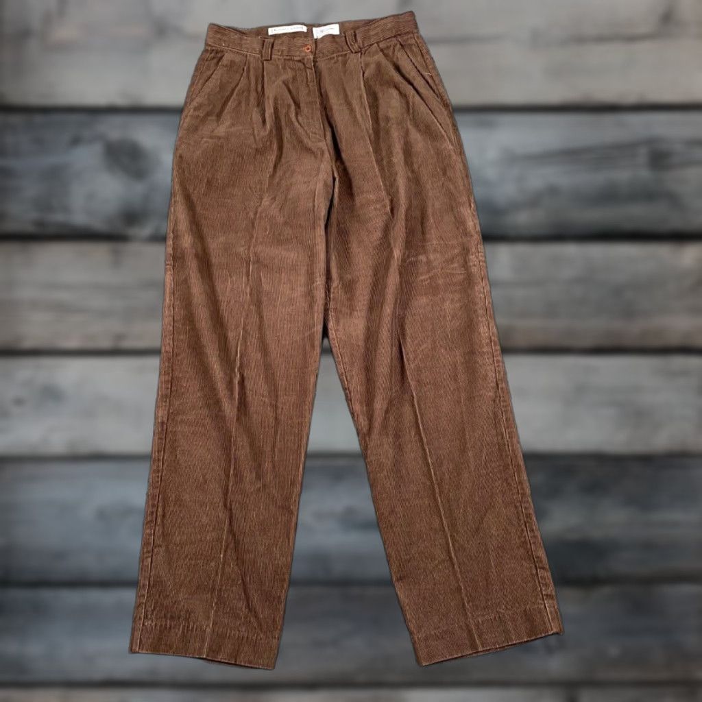 Izod IZOD Women's Pants Corduroy Pleated 14 Brown Lightweight Cotton Rayon 90s Casual Preppy, Inseam 31, High Rise, Straight Leg, Regular, IZOD Club Size 36" / US 14 / IT 50 - 1 Thumbnail