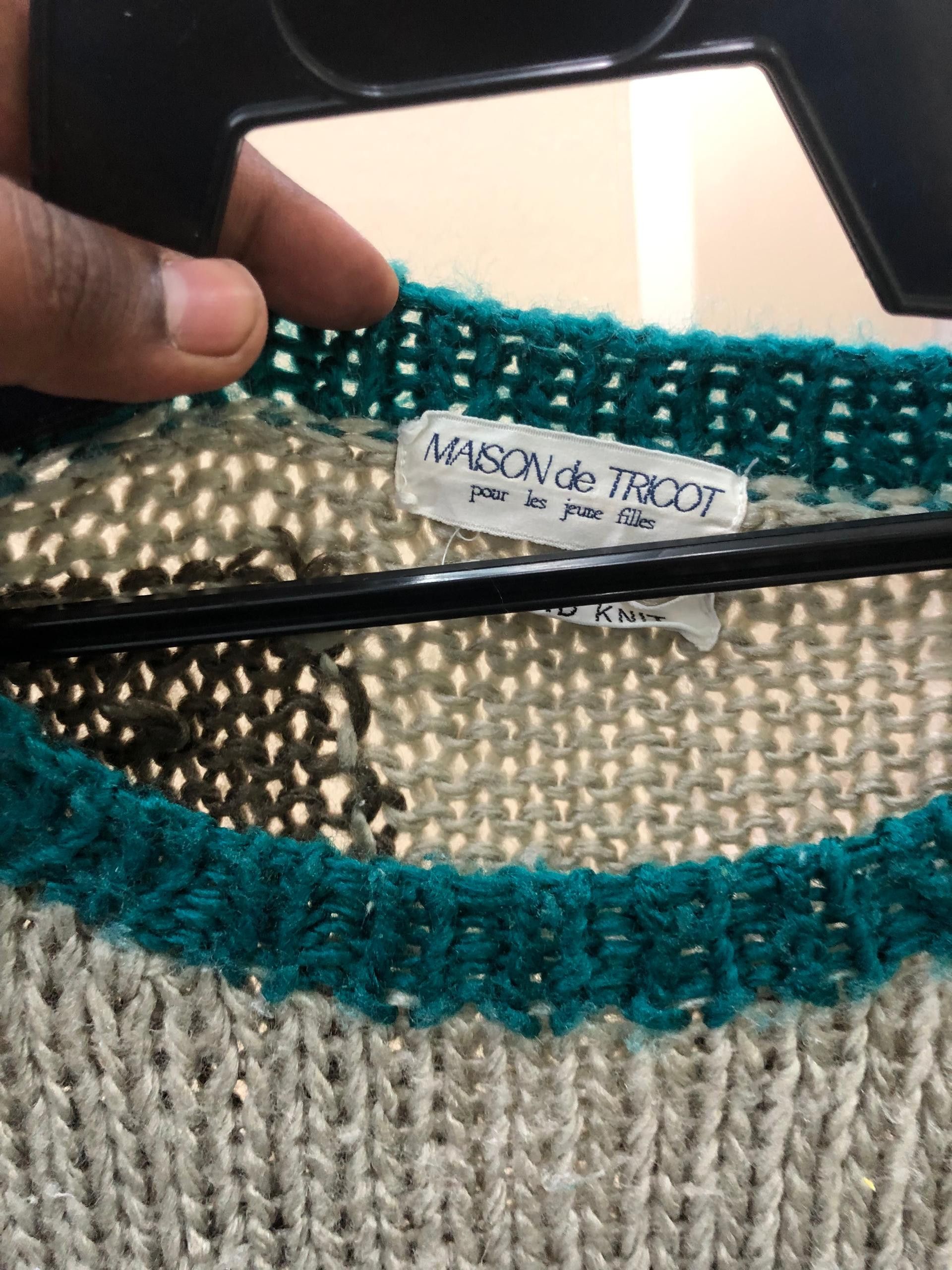Handmade vintage 100 handknit MAISON de TRICOT 💯 acrylic material Size US L / EU 52-54 / 3 - 7 Thumbnail