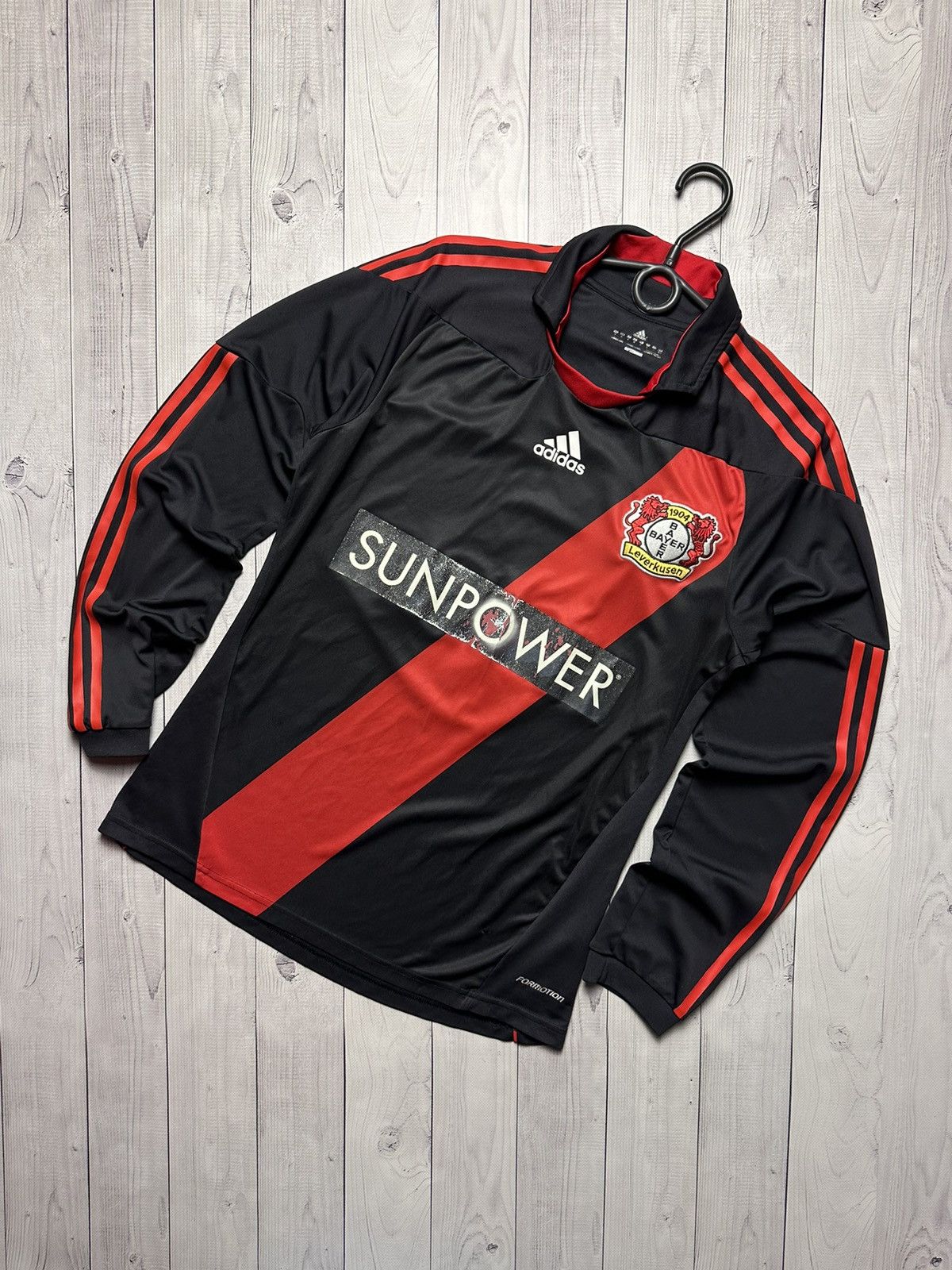 Adidas × Vintage Vintage adidas Bayern Leverkusen long sleeve jersey size M Size US M / EU 48-50 / 2 - 1 Thumbnail