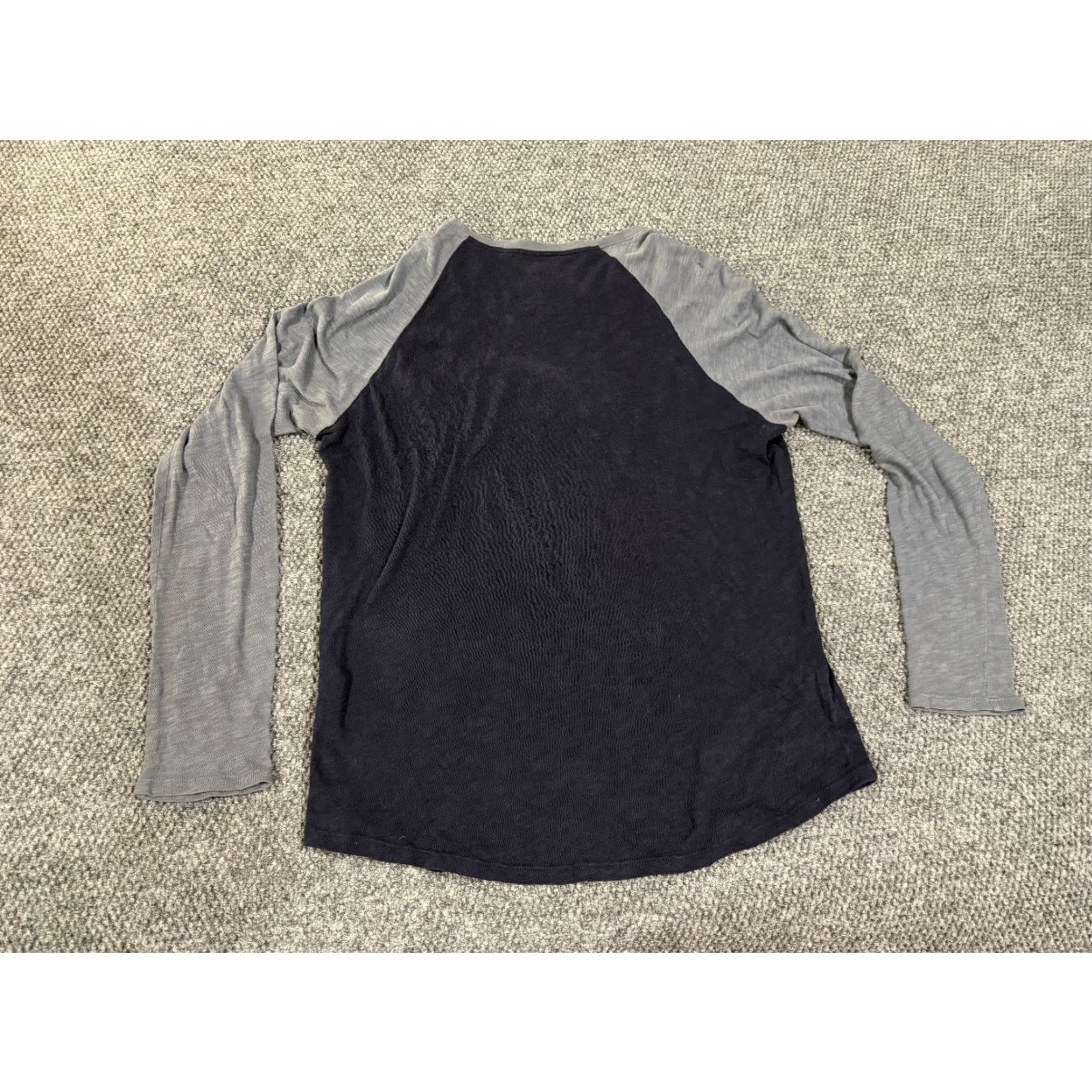 Vince Vince T Shirt Mens L Blue Gray Raglan Long Sleeve Lightweight Shirt Mens Blue Gray Vince Size US L / EU 52-54 / 3 - 7 Thumbnail