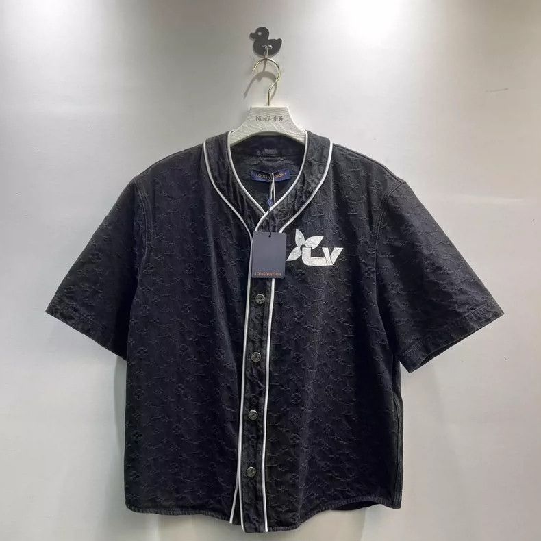 Louis Vuitton Louis Vuitton shirt Size US L / EU 52-54 / 3 - 1 Thumbnail