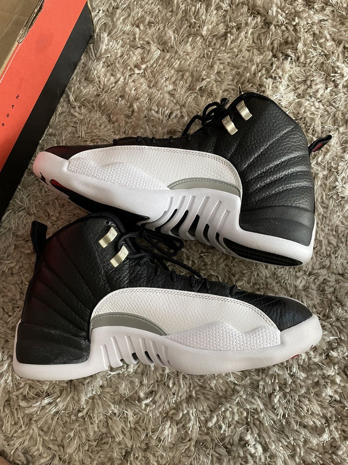 Jordan Brand Jordan 12 Playoff sz 8.5 Size US 8.5 / EU 41-42 - 3 Thumbnail