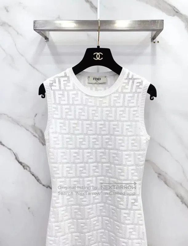 Fendi Fendi Sleeveless White Dress Size S . Size S / US 4 / IT 40 - 2 Thumbnail