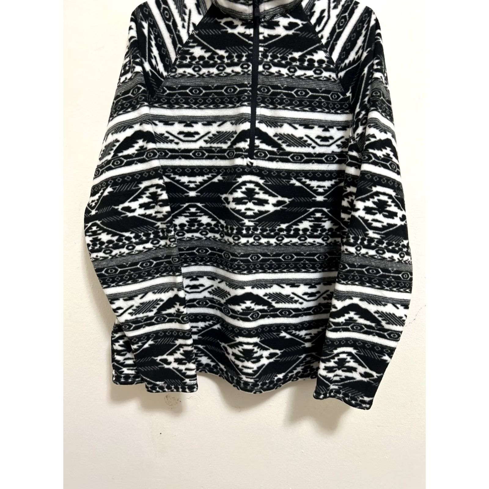 Eddie Bauer Eddie Bauer Fleece Sweater Womens Large Black 1/4 Zip Pullover Jacket Aztec Pattern Size L / US 10 / IT 46 - 3 Thumbnail
