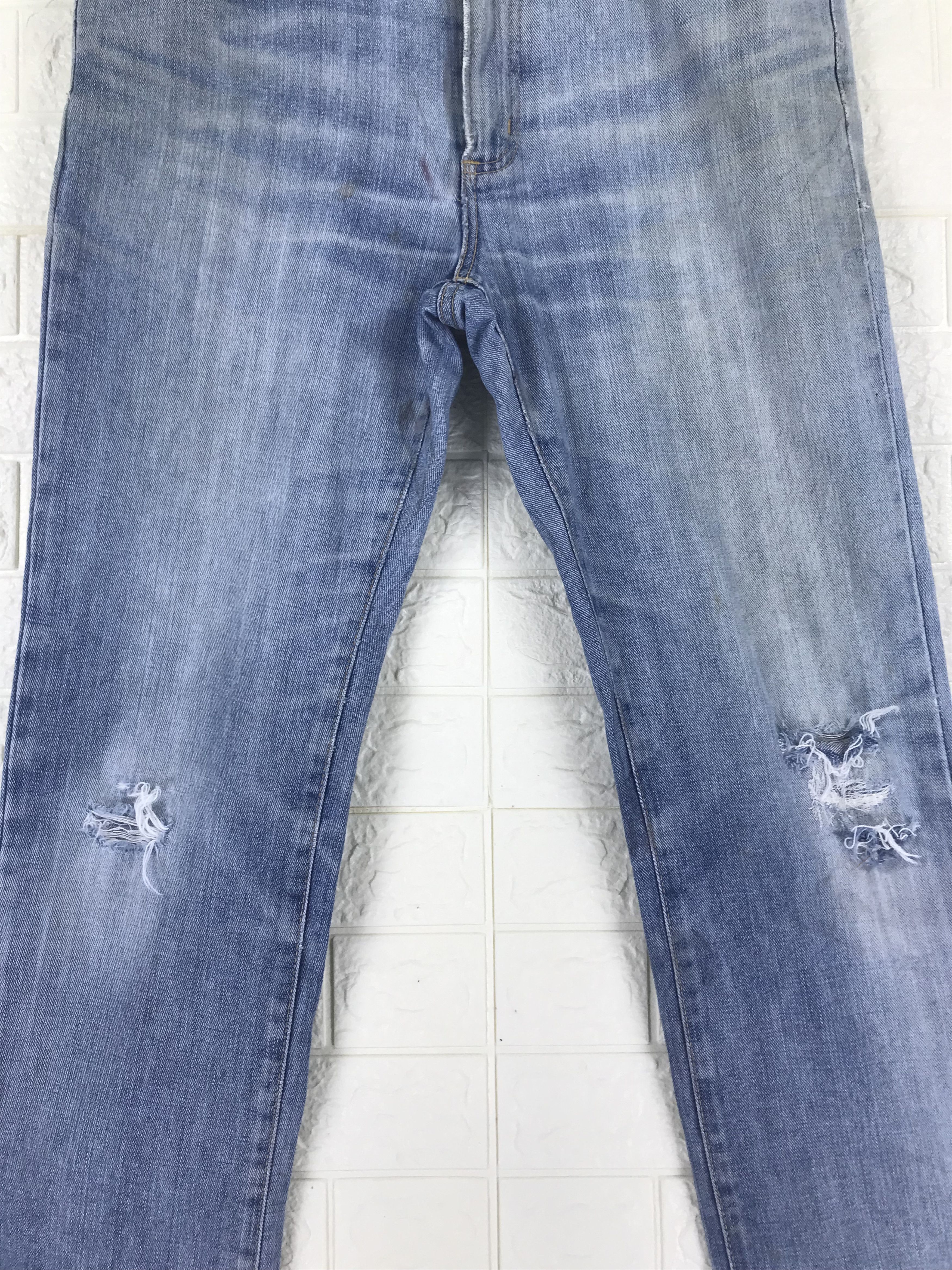 Edwin Vintage Edwin 402 Faded Blue Jeans Distressed Denim Size US 33 - 3 Thumbnail