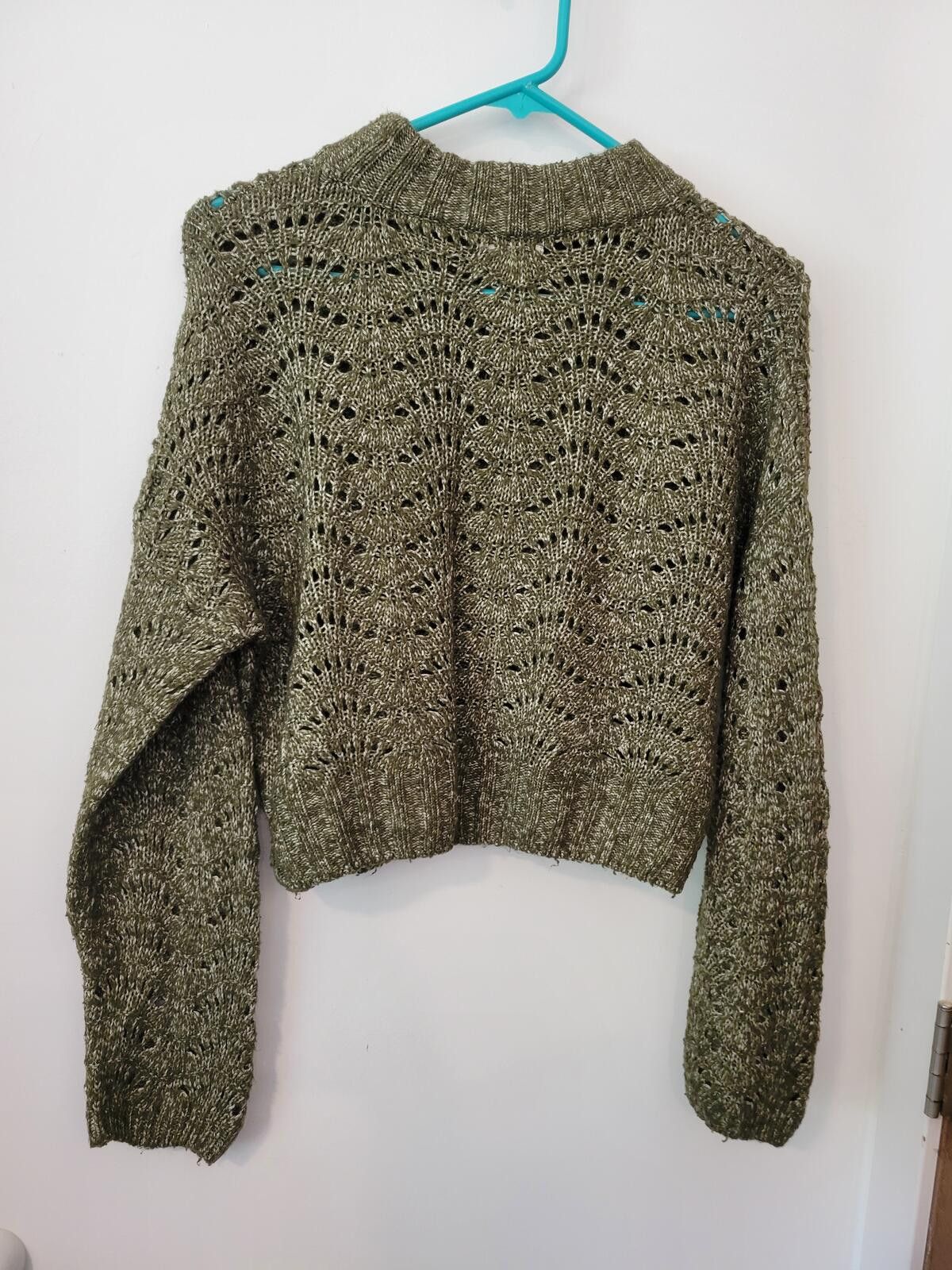 Urban Outfitters Urban Outfitters Olive Green Cropped Knit Sweater Size S / US 4 / IT 40 - 2 Thumbnail