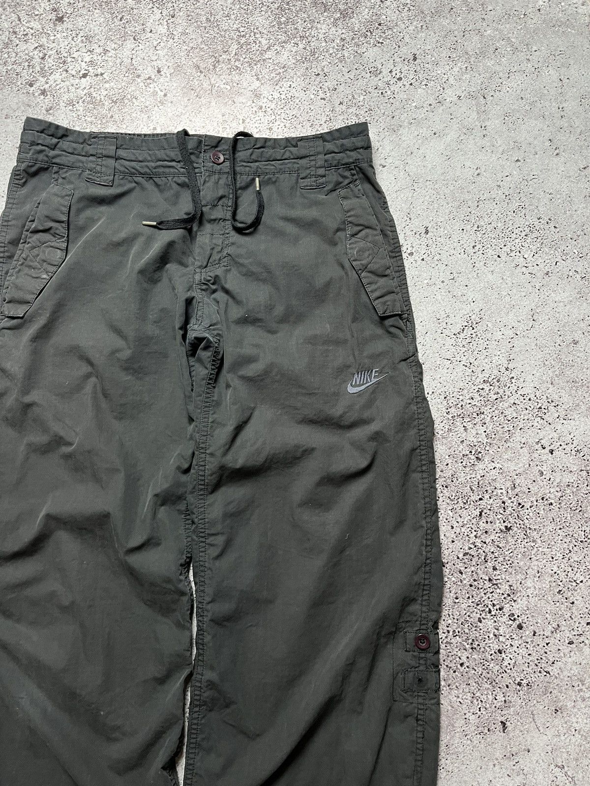 Nike × Vintage 🏔️Vintage Nike Track Cargo Pants Nylon Drill Y2K style Swoosh Size US 32 / EU 48 - 3 Thumbnail