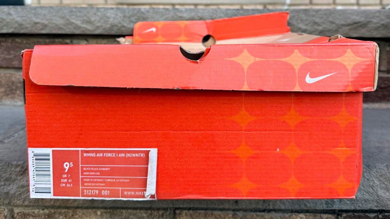 Nike Wmns Nike Air Force 1 6in N2WNTR Black /Sunburst 9.5 Size US 9.5 / IT 39.5 - 10 Thumbnail