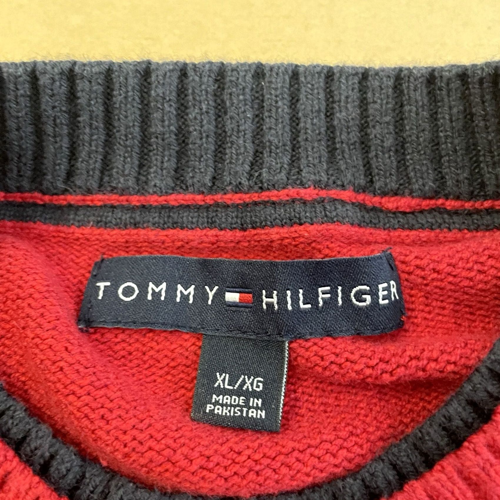 Tommy Hilfiger VINTAGE Tommy Hilfiger Sweater Adult XL Red Knit Pullover Logo Mens Size US XL / EU 56 / 4 - 5 Thumbnail