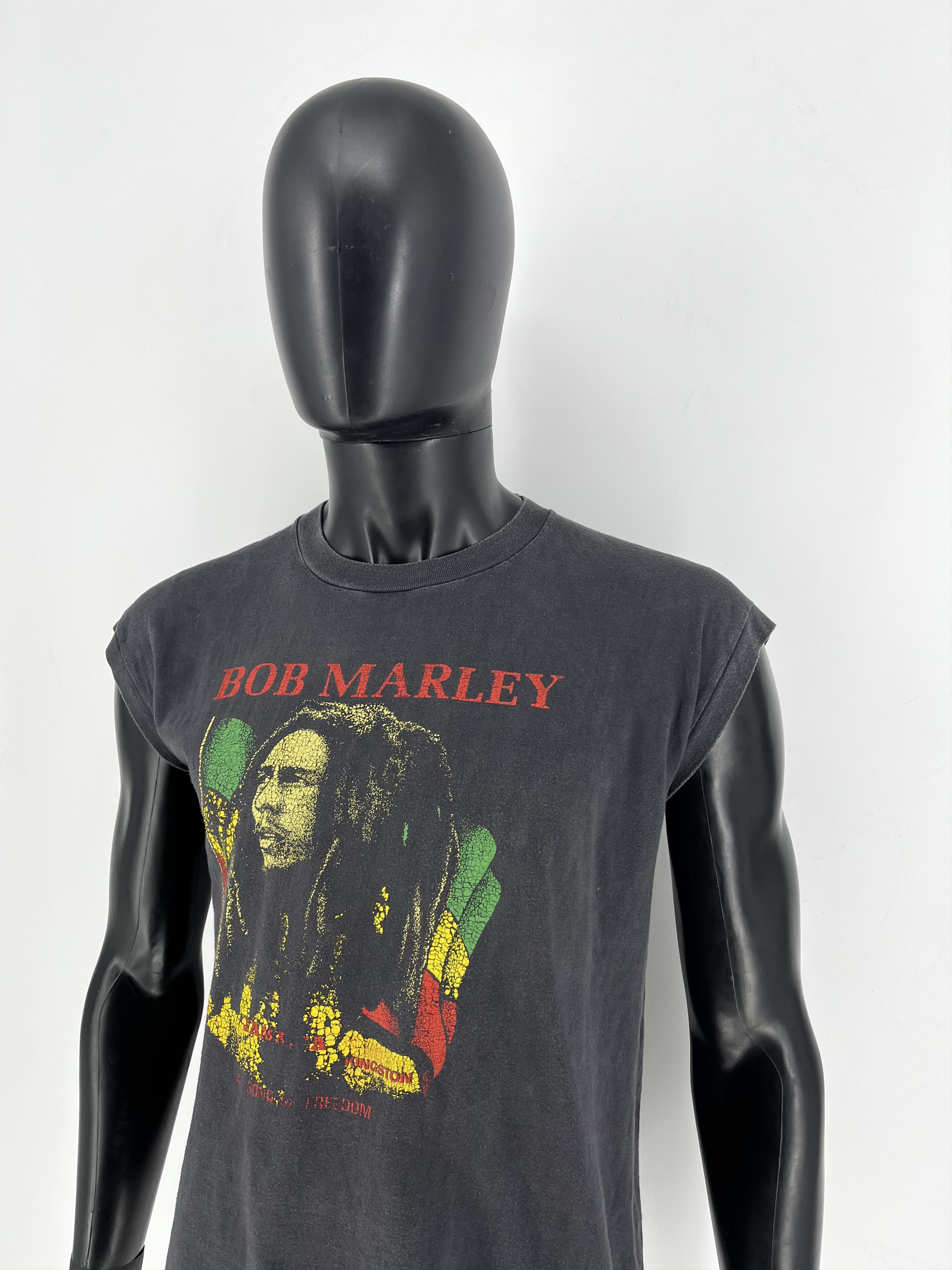 Bob Marley Vintage 90s Bob Marley Zion Rootswear Graphic Tshirt Sz M Size US M / EU 48-50 / 2 - 4 Thumbnail