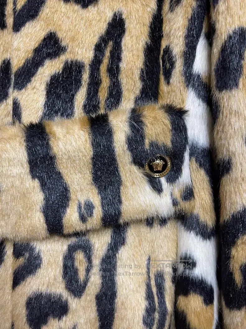 Versace Versace Leopard print faux fur coat Size M / US 6-8 / IT 42-44 - 4 Thumbnail