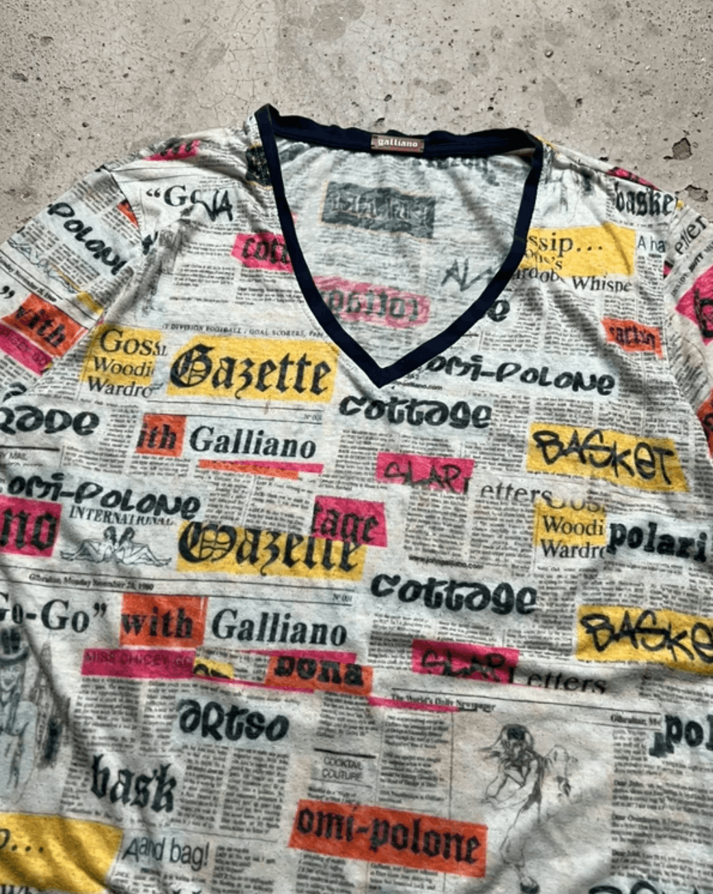 John Galliano 00s Vintage John Galliano Gazette womens tshirt Size M / US 6-8 / IT 42-44 - 2 Thumbnail