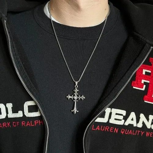 Jewelry Y2K 2000s grunge punk gothic emo cross pendant necklace Size ONE SIZE - 6 Thumbnail