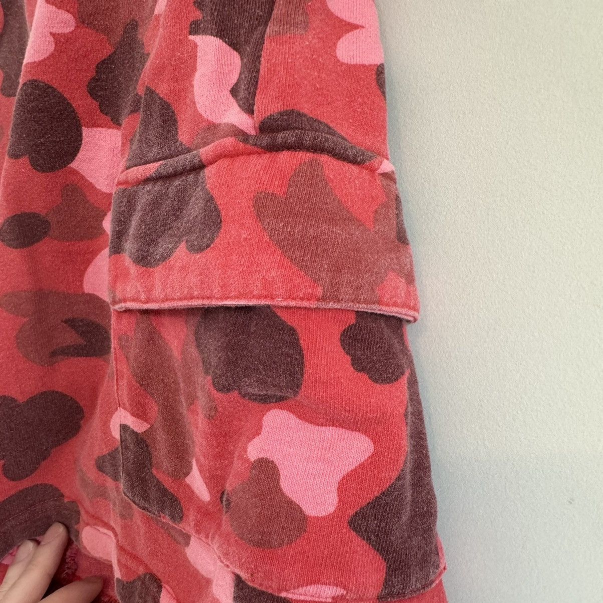 Bape OG Bape Red Camo Cargo Sweat Shorts Nerd Size US 30 / EU 46 - 11 Thumbnail