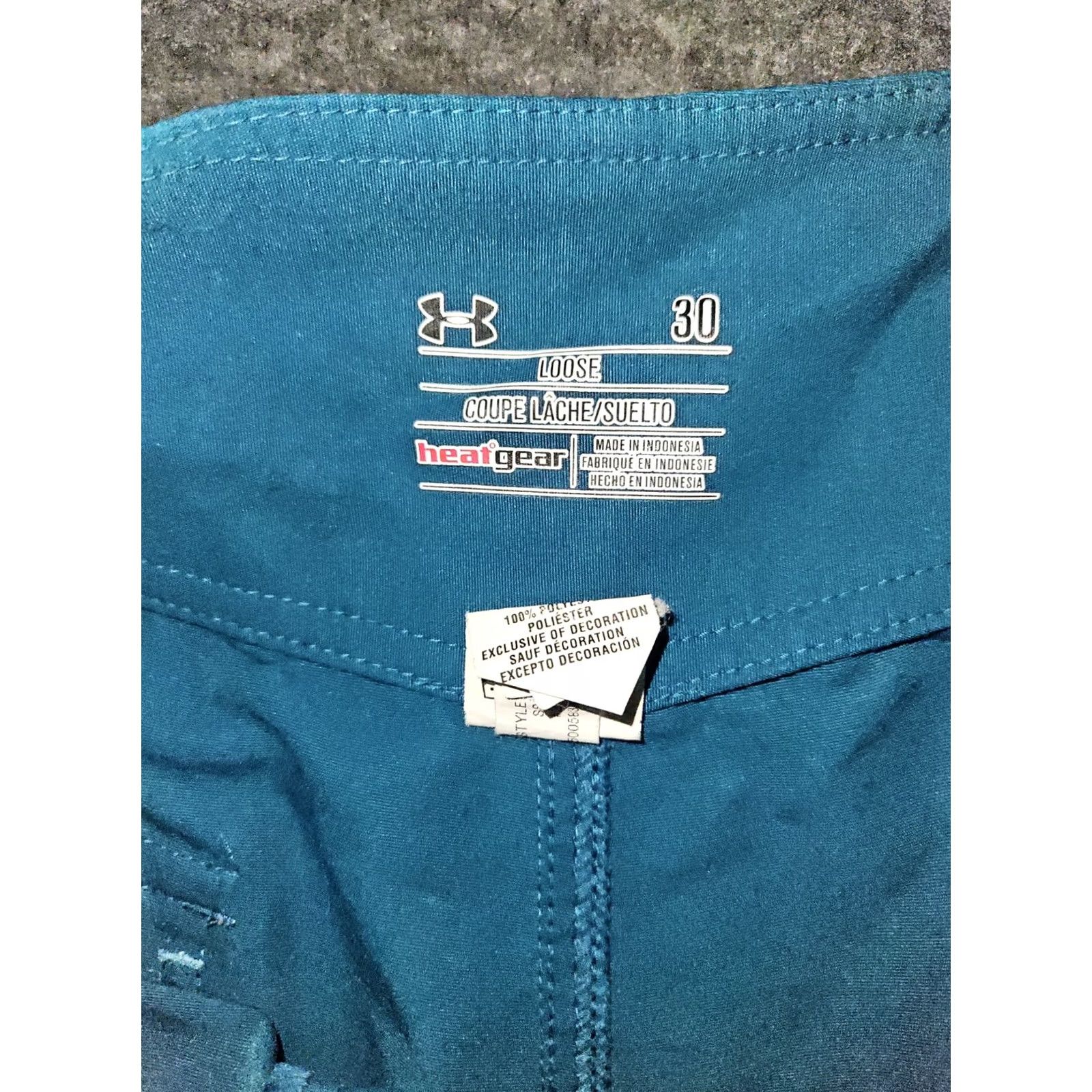 Under Armour Under Armour Swim Trunks Men 30 Teal Loose Heatgear Flap Pocket Beach Swimming Regular Size 30 Blue Logo Pockets Quick Dry N/A Size US 30 / EU 46 - 2 Thumbnail