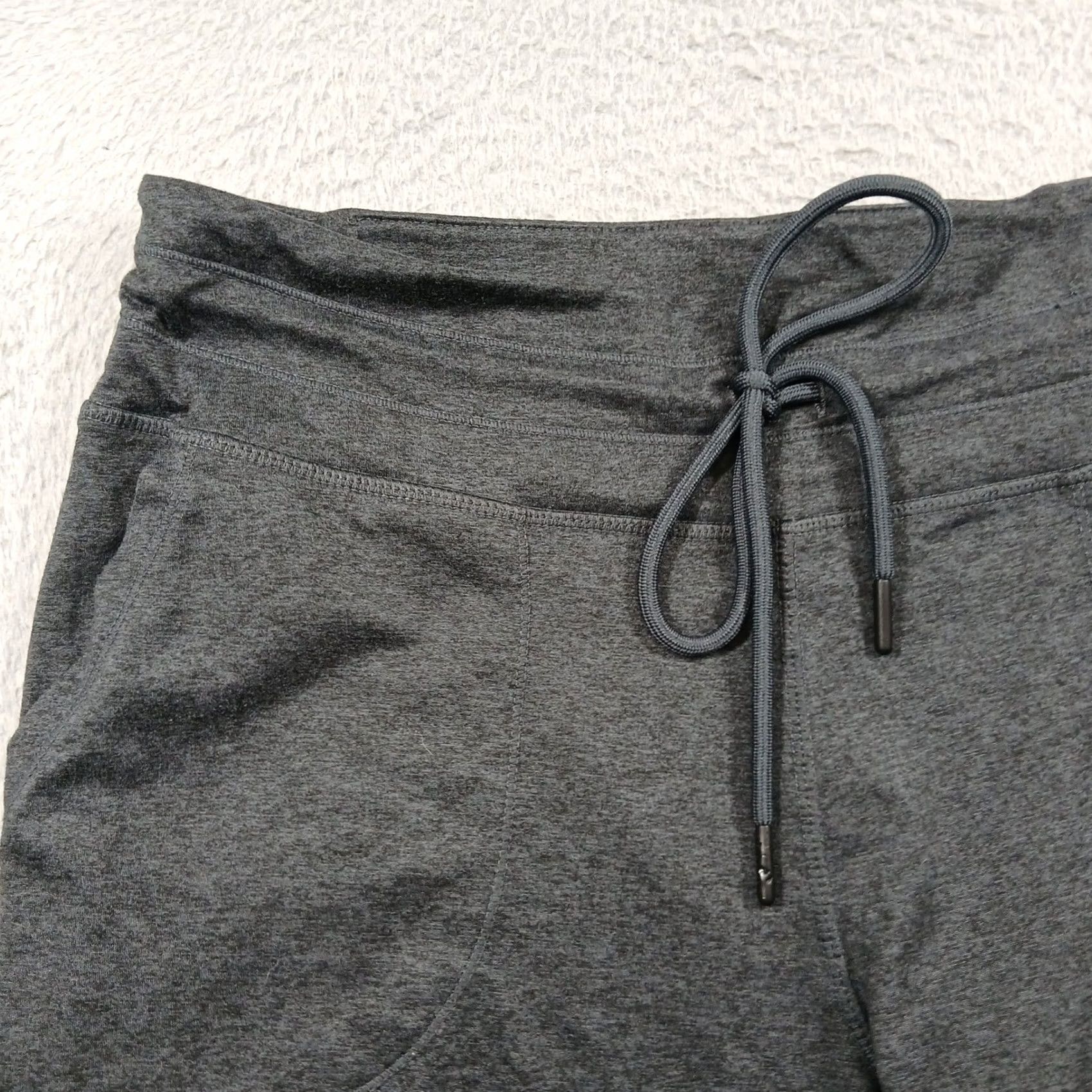 Vintage VINTAGE Lole Eliana Jogger Pants Mens M Charcoal Grey EUC/Gray Knit Elastic Waist Drawstring Pockets Size US 31 - 6 Thumbnail