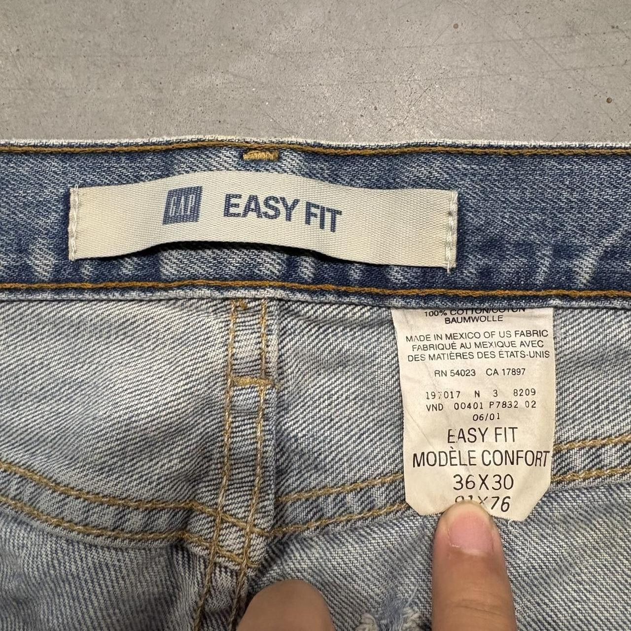 Vintage Crazy Vintage Y2K/2000s Super Baggy Gap Easy Fit Medium Wash Denim Jeans! Size US 36 / EU 52 - 8 Thumbnail
