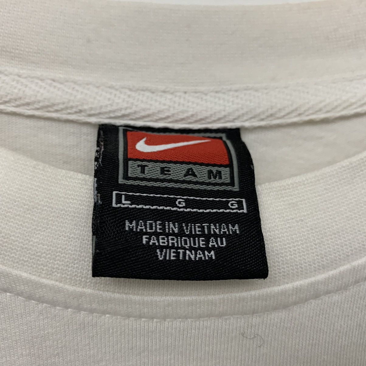 Nike Vintage Nike Center Logo Texas Longhorns Longsleeve Tshirt Size US L / EU 52-54 / 3 - 10 Thumbnail