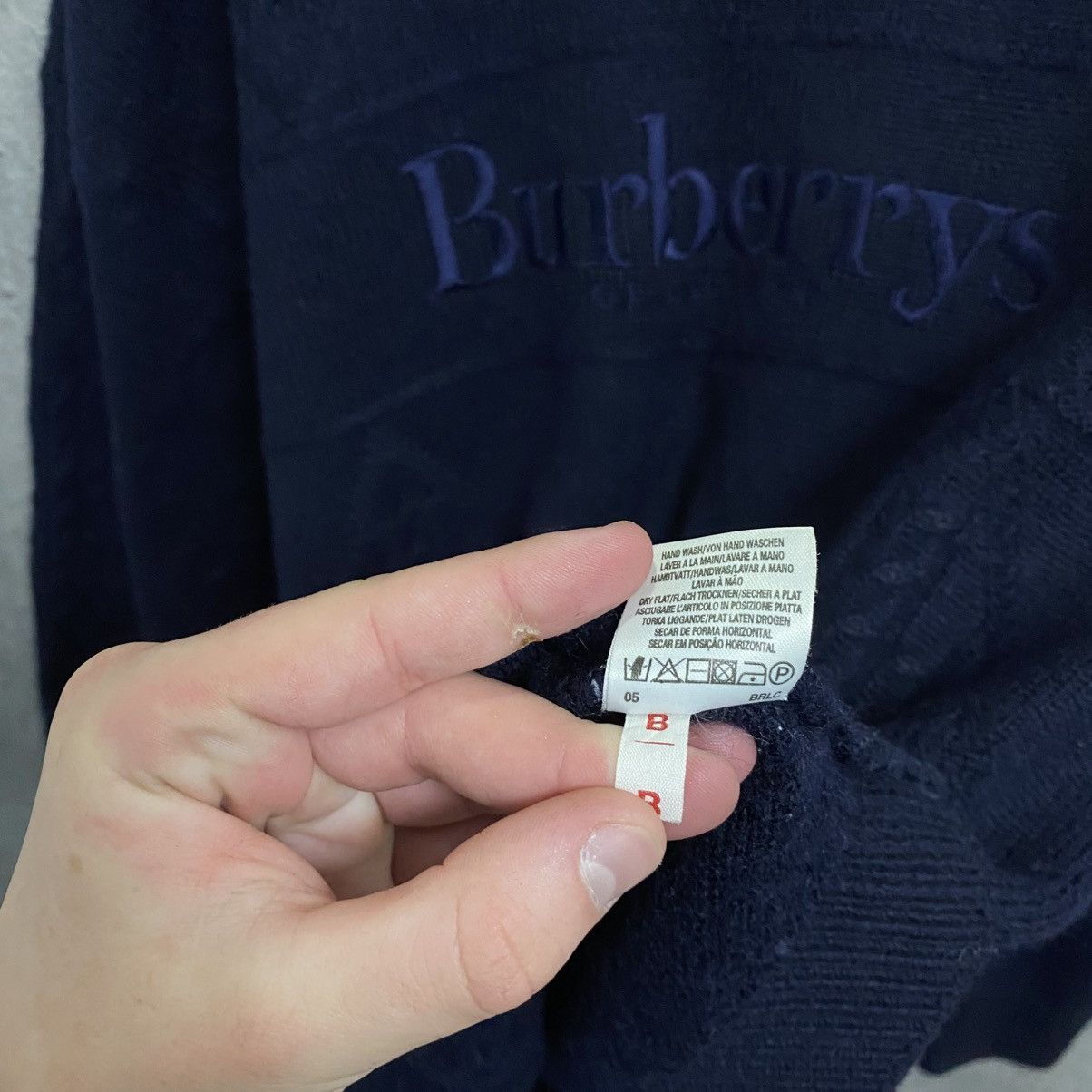 Burberry Vintage Burberrys Sweatshirt Embroidered Big Logo Wool Size US XL / EU 56 / 4 - 8 Thumbnail
