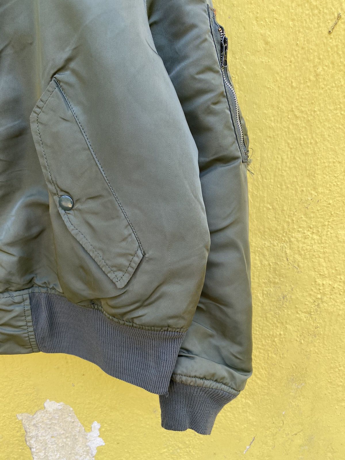 Alpha Industries × Vintage Vintage MA-1 Alpha Industries Bomber jacket Size US L / EU 52-54 / 3 - 12 Thumbnail