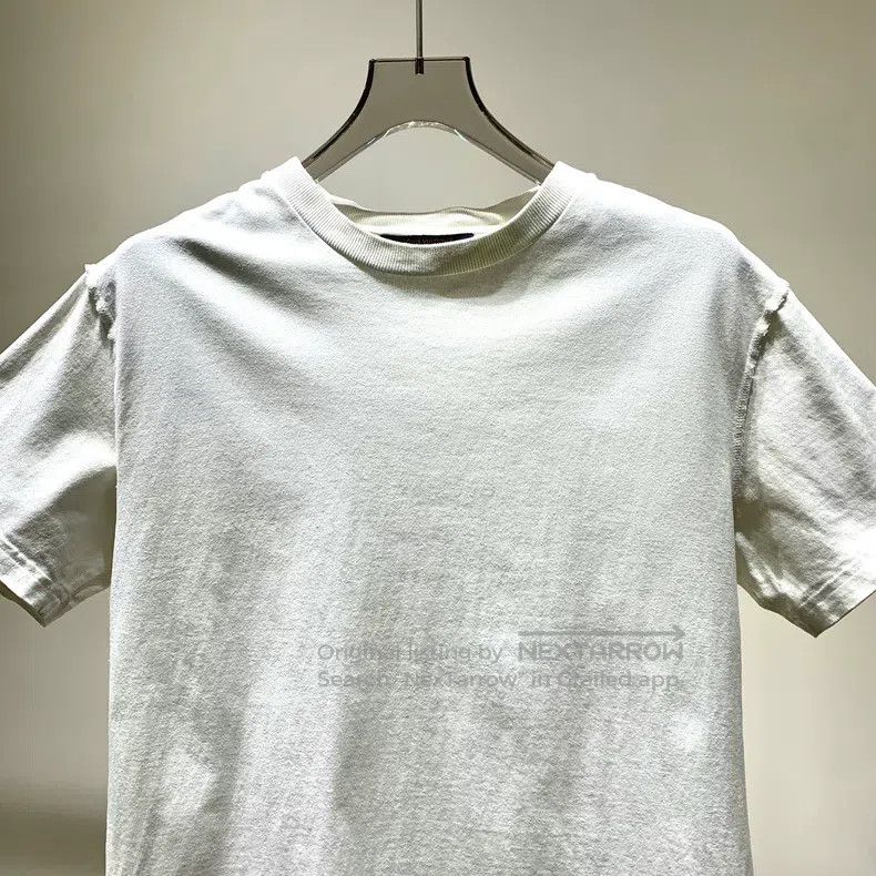 Louis Vuitton Louis Vuitton Solid Crew Neck Pullover Instruction Label S Size US S / EU 44-46 / 1 - 1 Thumbnail
