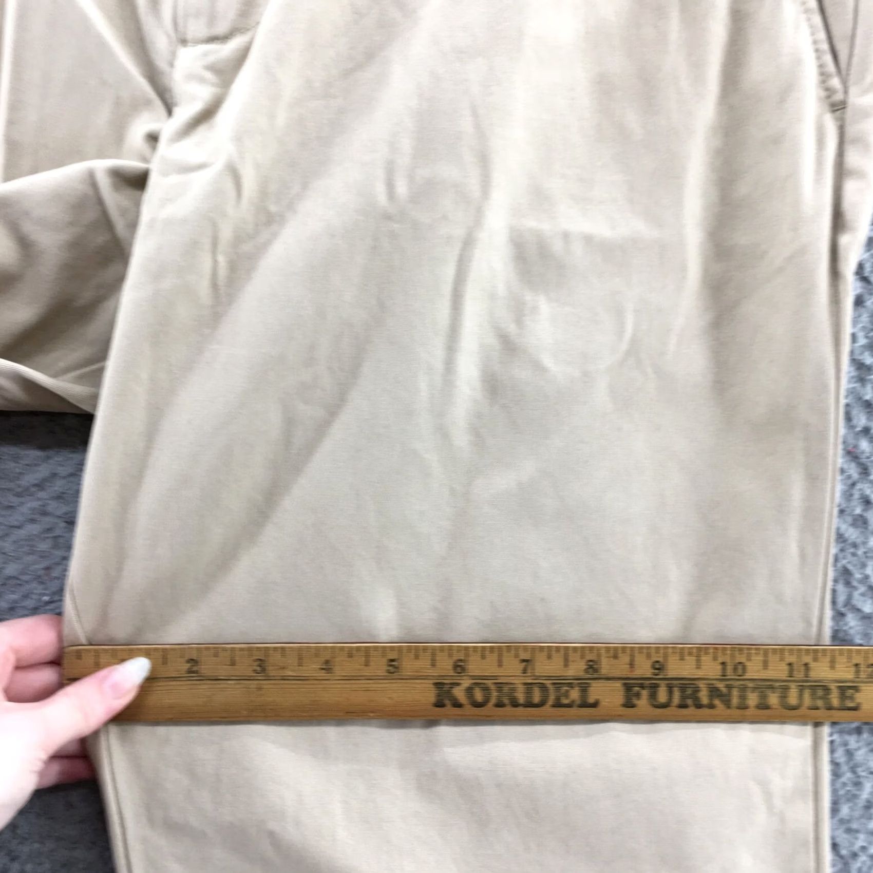 Old Navy Old Navy Chino Pants Mens 34x32 Beige Cotton High Rise Casual NEW Pants Mens Regular Beige Cotton Chino High Rise Casual NEW Size US 34 / EU 50 - 7 Thumbnail