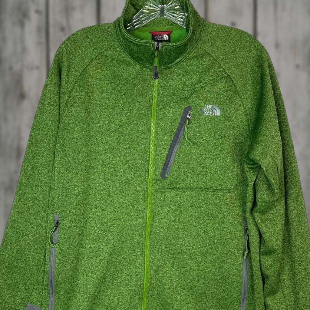 The North Face VINTAGE The North Face Green Full Zip Sweatshirt Hoodie Mens M Regular Chest 21” Pit to Pit 27” Length 32” Sleeve Length Size US M / EU 48-50 / 2 - 1 Thumbnail