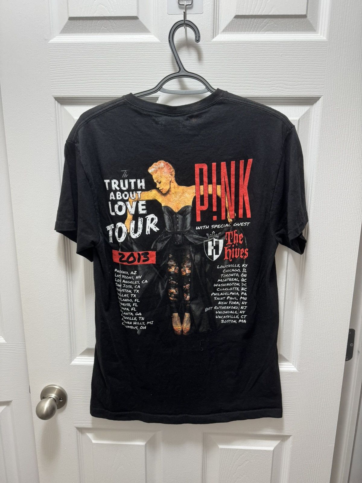 Pink PINK Truth About Love Tour 2013 Vintage Pop Shirt Pro Delta Size US M / EU 48-50 / 2 - 1 Thumbnail