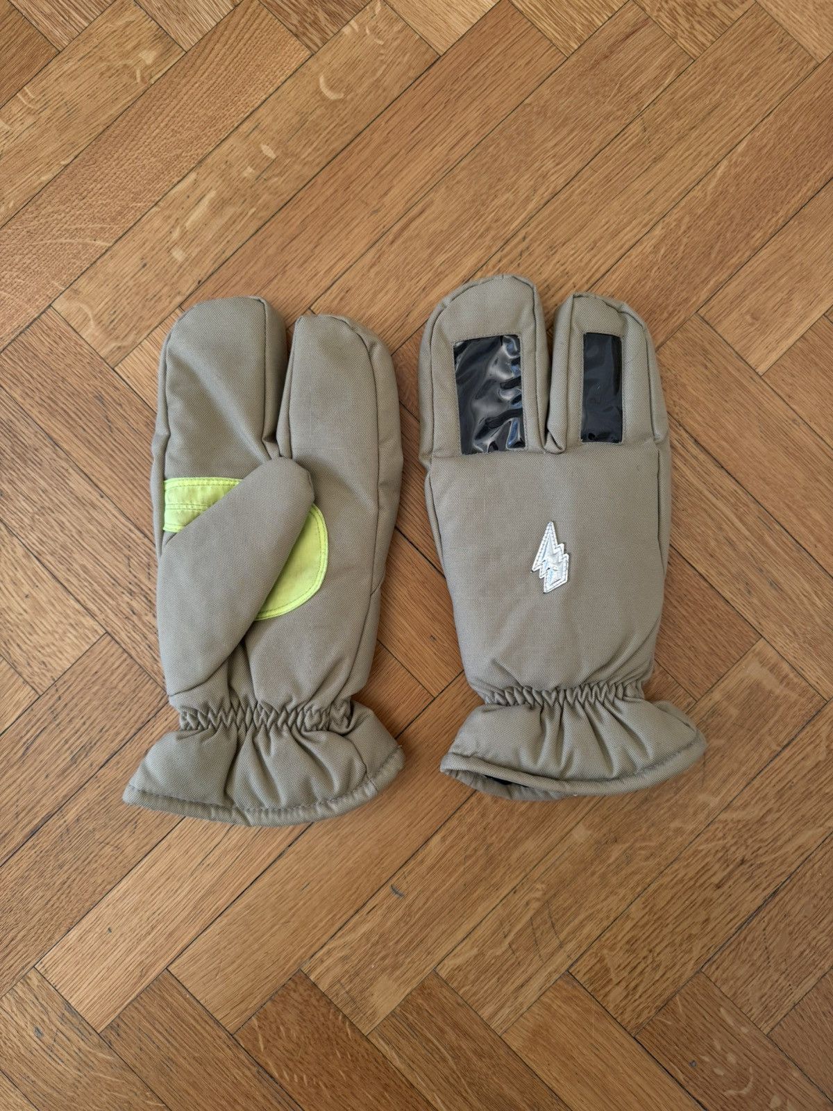 Walter Van Beirendonck WALTER VAN BEIRENDONCK three-finger cut gloves FW98 Size ONE SIZE - 2 Thumbnail