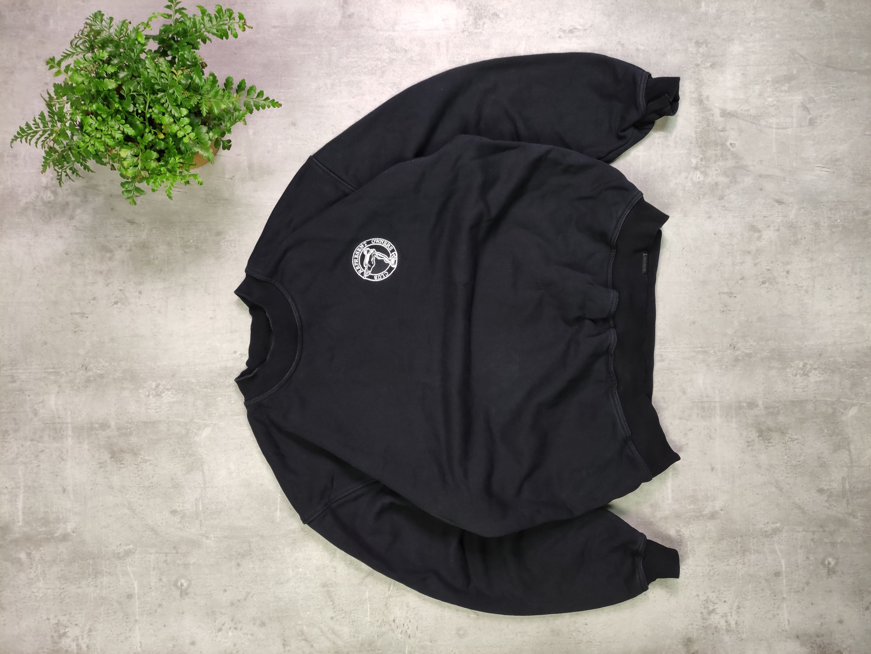 Represent Clo. Represent Black boxy crewneck sweatshirt | Grailed