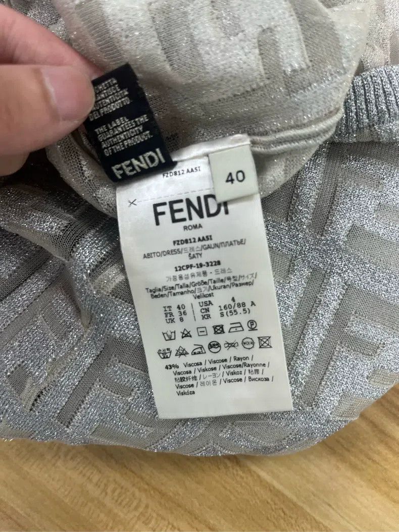 Fendi Fendi Silver printed pattern round neck long sleeve two-pi Size XS / US 0-2 / IT 36-38 - 5 Thumbnail