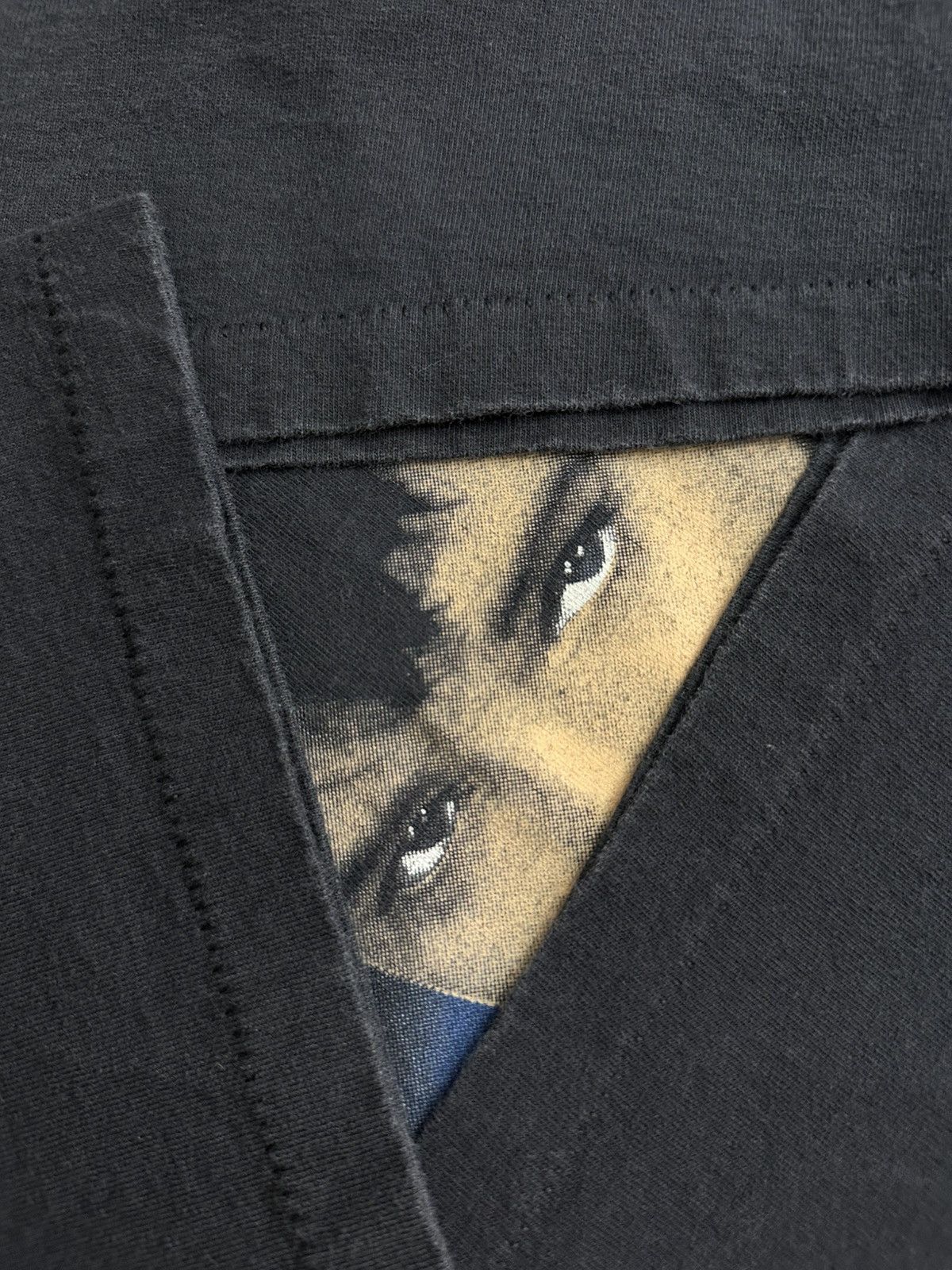 Vintage Vintage 1994 Elvis Presley Portrait Big Face Single Stitch L Size US L / EU 52-54 / 3 - 8 Thumbnail