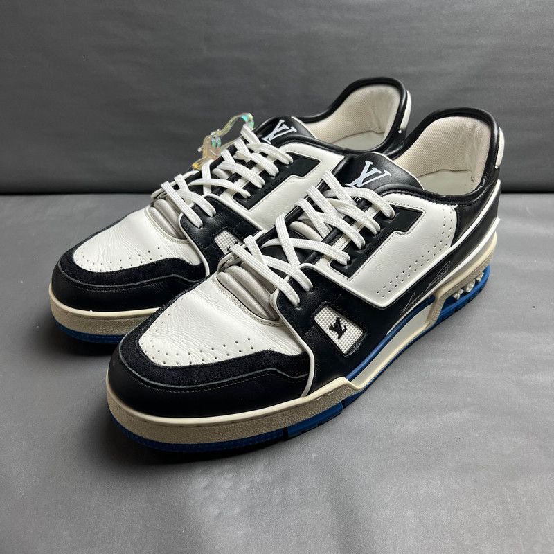 Louis Vuitton Louis Vuitton Trainer Low Fashion Sneakers for Men 0079 Size US 9.5 / EU 42-43 - 1 Thumbnail