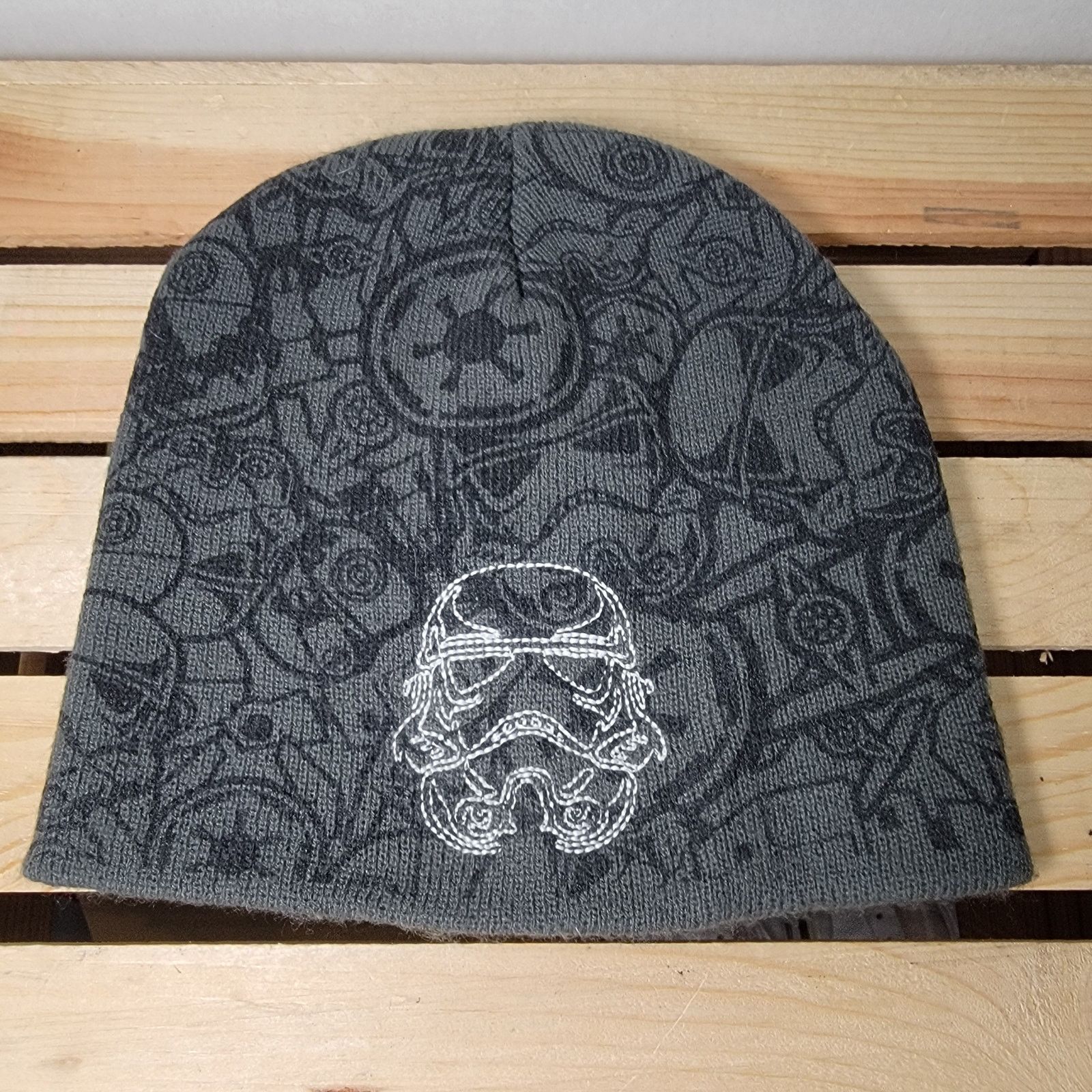 Star Wars Star Wars Knit Beanie w/ Embroidered Stormtrooper Size ONE SIZE - 2 Thumbnail