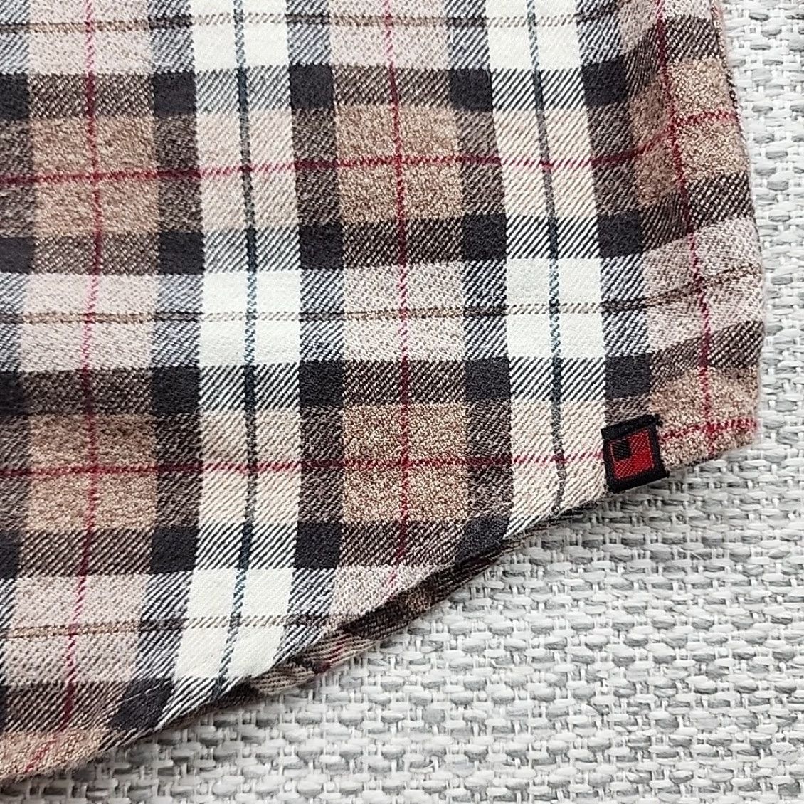 Vintage VINTAGE Woolrich Flannel Button-Up Shirt Jacket Mens M Long Plaid Cotton Y2K Hipster Size US M / EU 48-50 / 2 - 7 Thumbnail