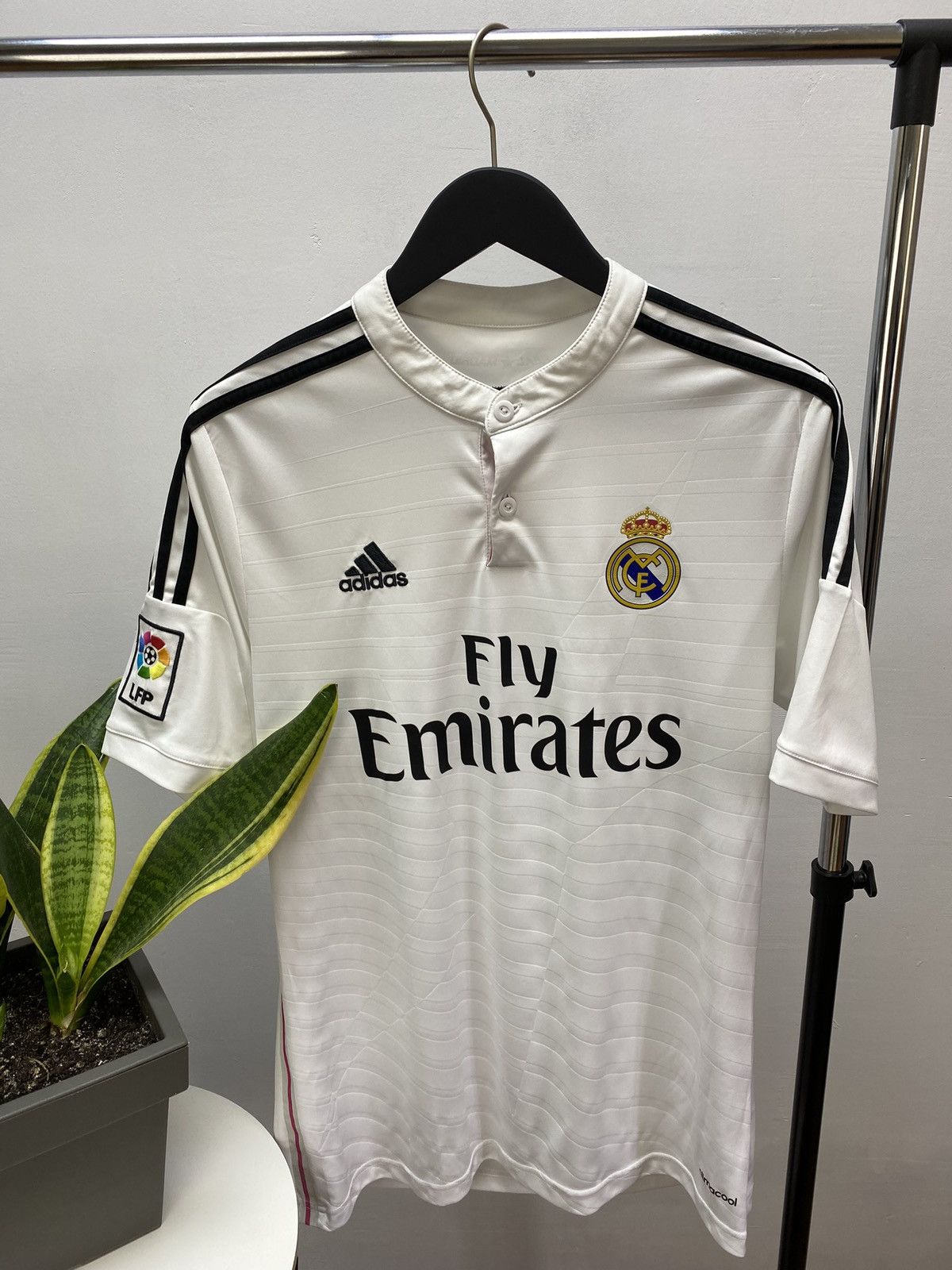 Other Adidas Real Madrid 2014 2015 home jersey tee shirt Size US M / EU 48-50 / 2 - 4 Thumbnail