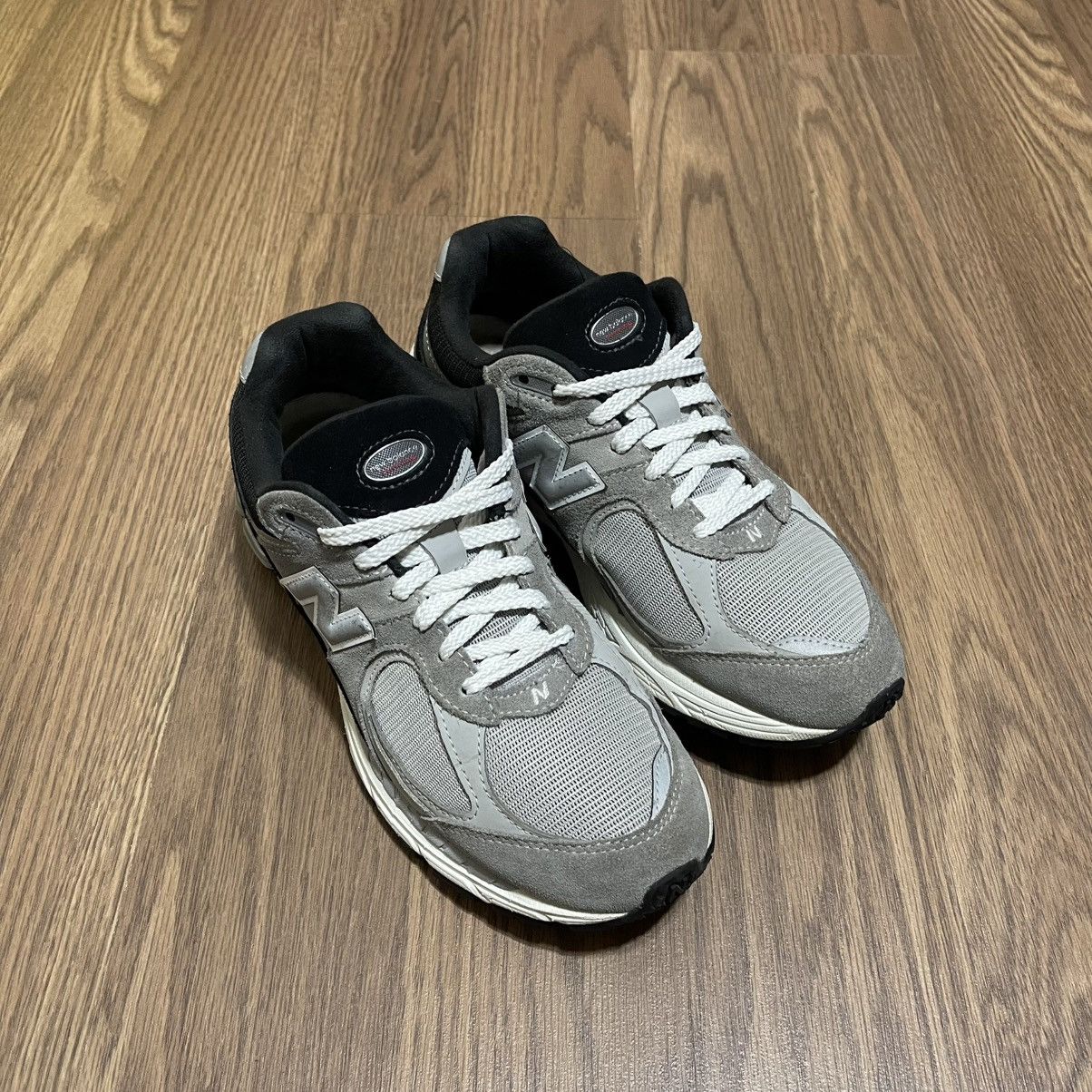 New Balance New Balance Men's Slate Grey Black 2002r Size 7.5 Size US 7.5 / EU 40-41 - 3 Thumbnail