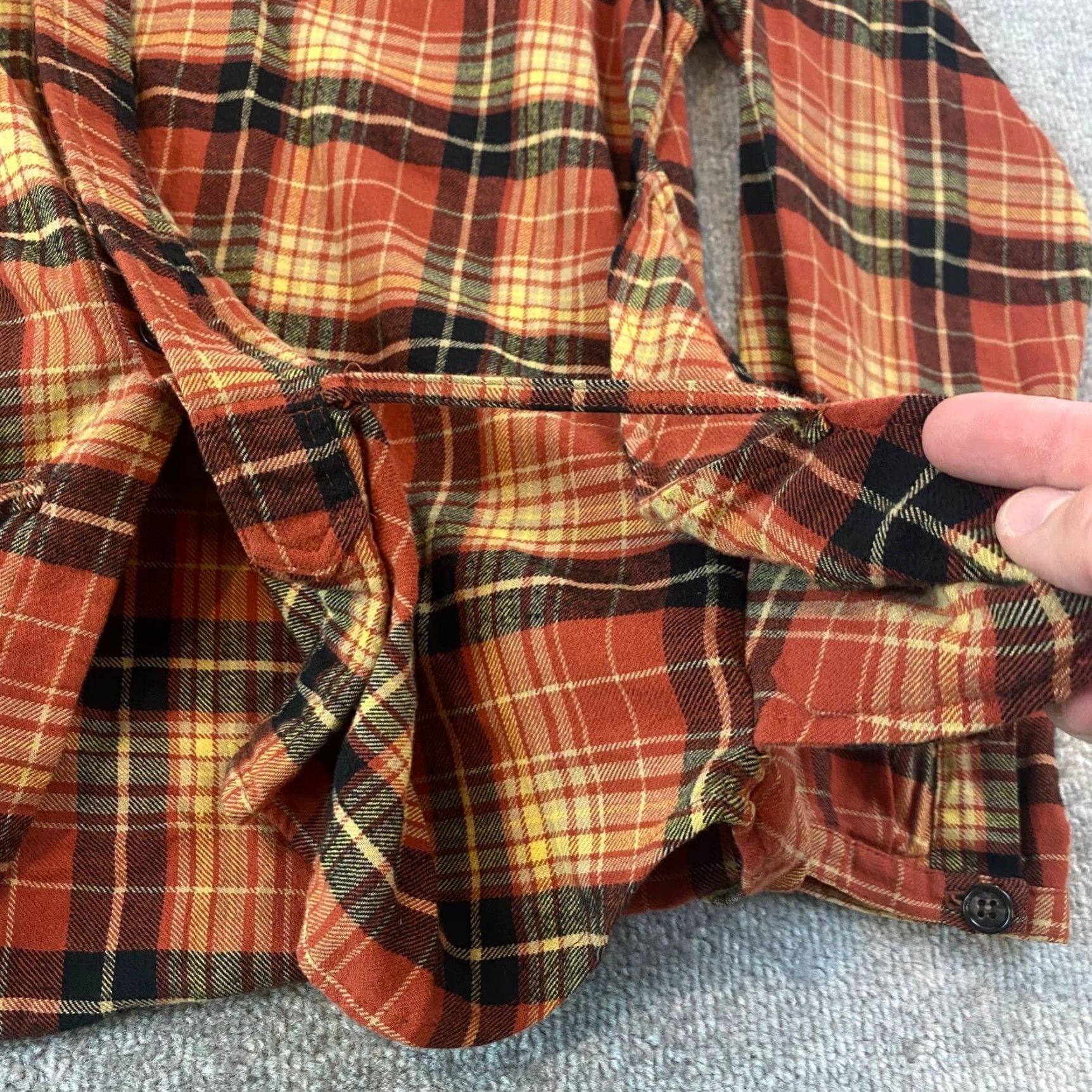 Vintage MR. Completely Shirt Mens Small Red Brown Plaid Button Up Band Collar USA L/S Size US M / EU 48-50 / 2 - 4 Thumbnail